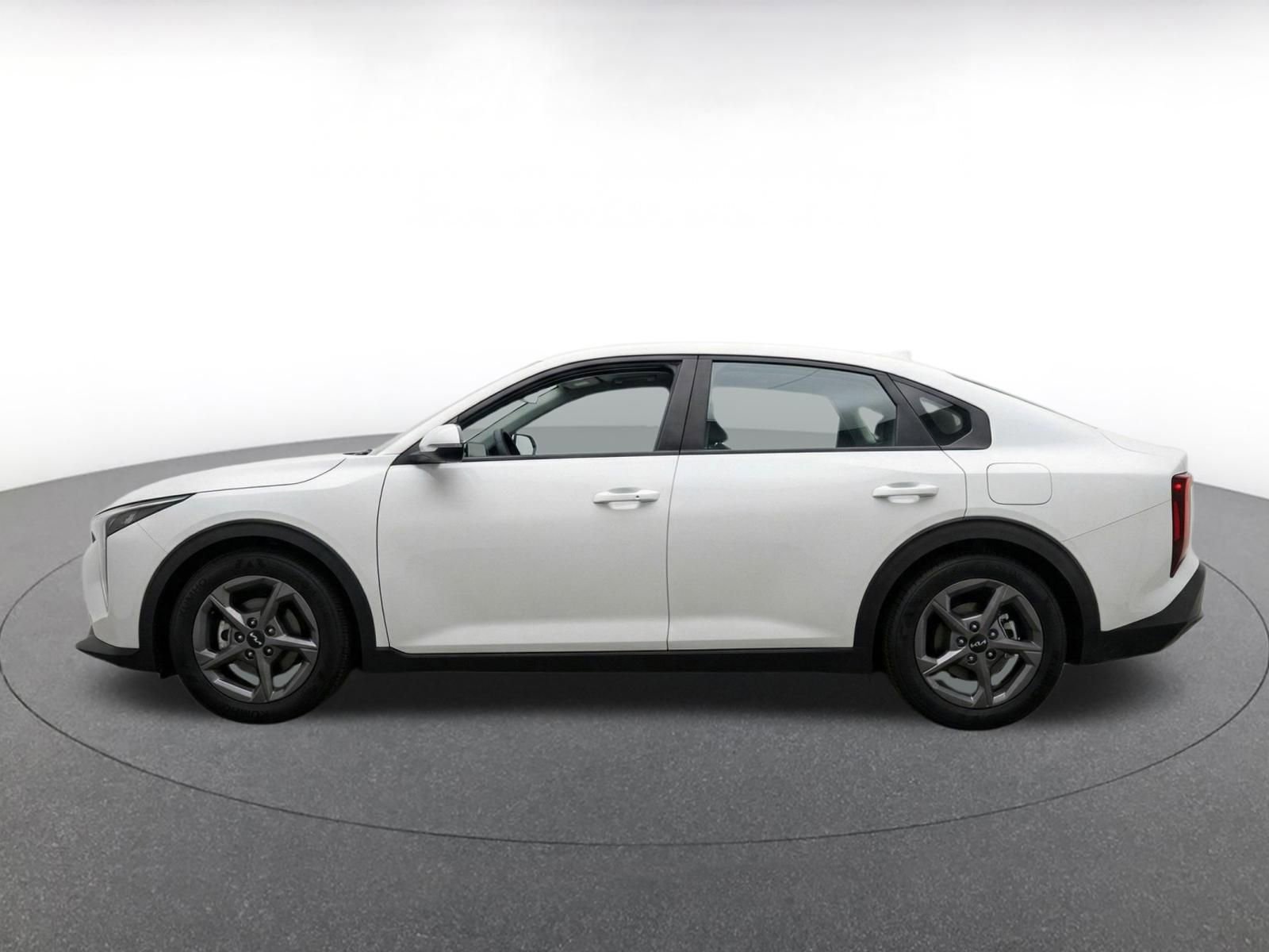 Thumbnail: 2025 Kia K4 - 10