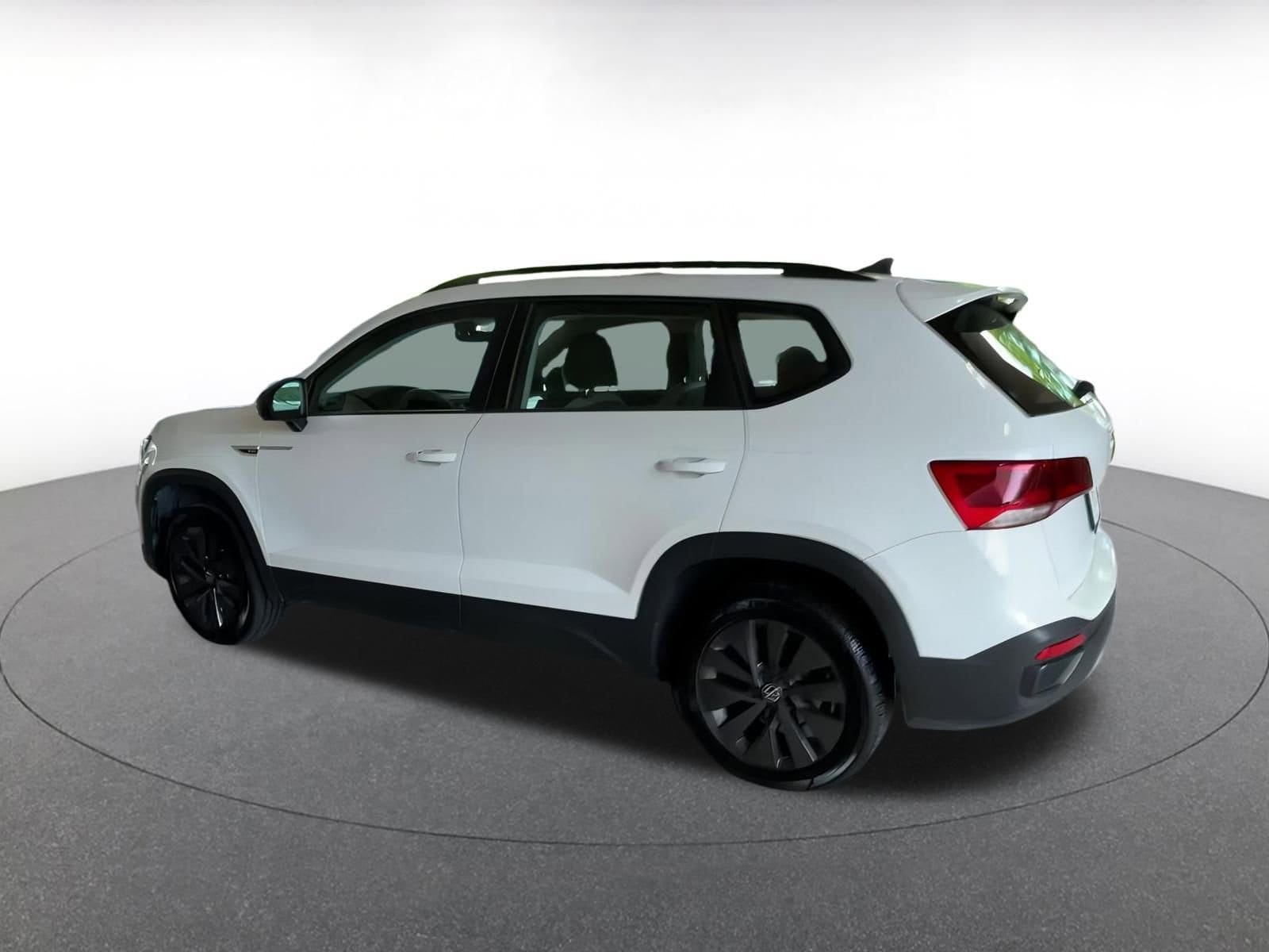 2024 Volkswagen Taos S 8