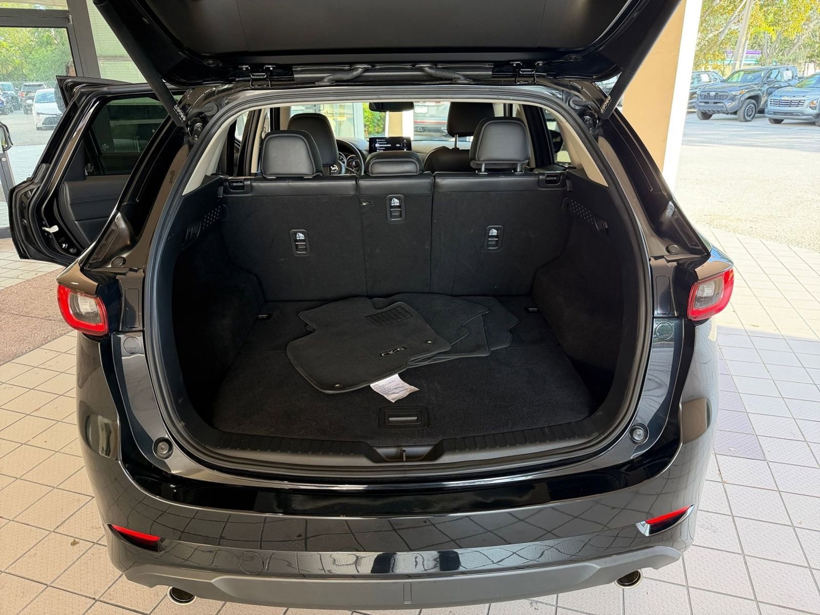 Thumbnail: 2025 Mazda CX-5 - 32