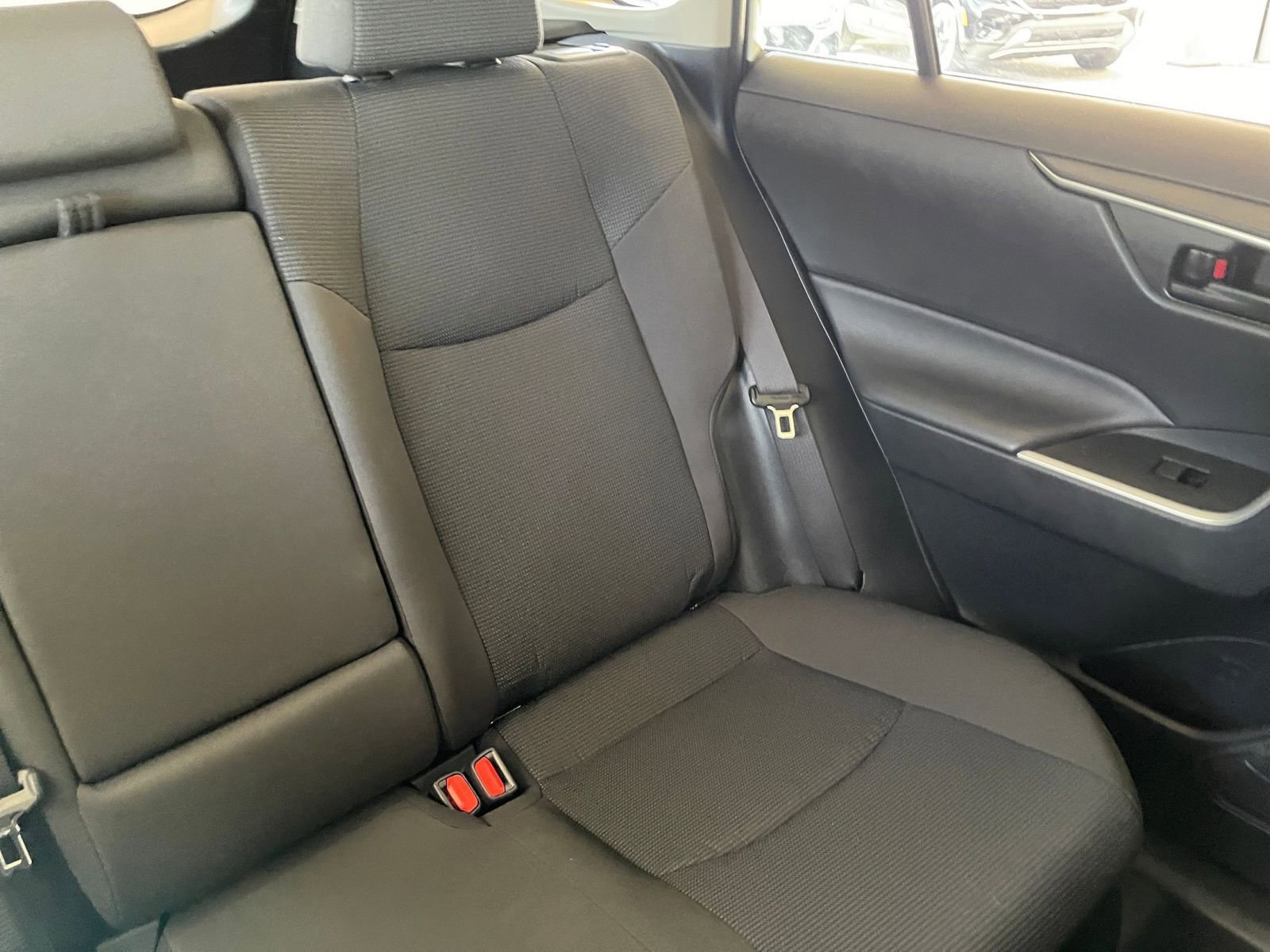 Thumbnail: 2025 Toyota RAV4 - 35