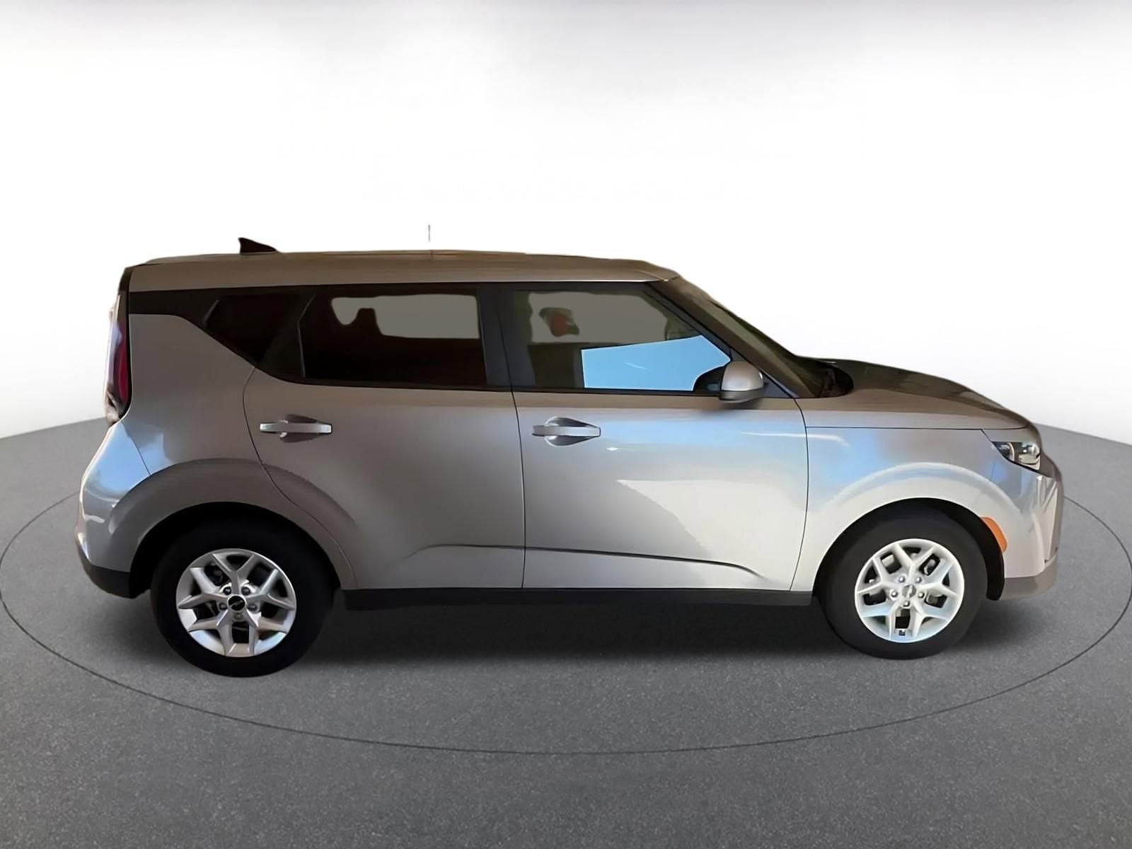 Thumbnail: 2025 Kia Soul - 16