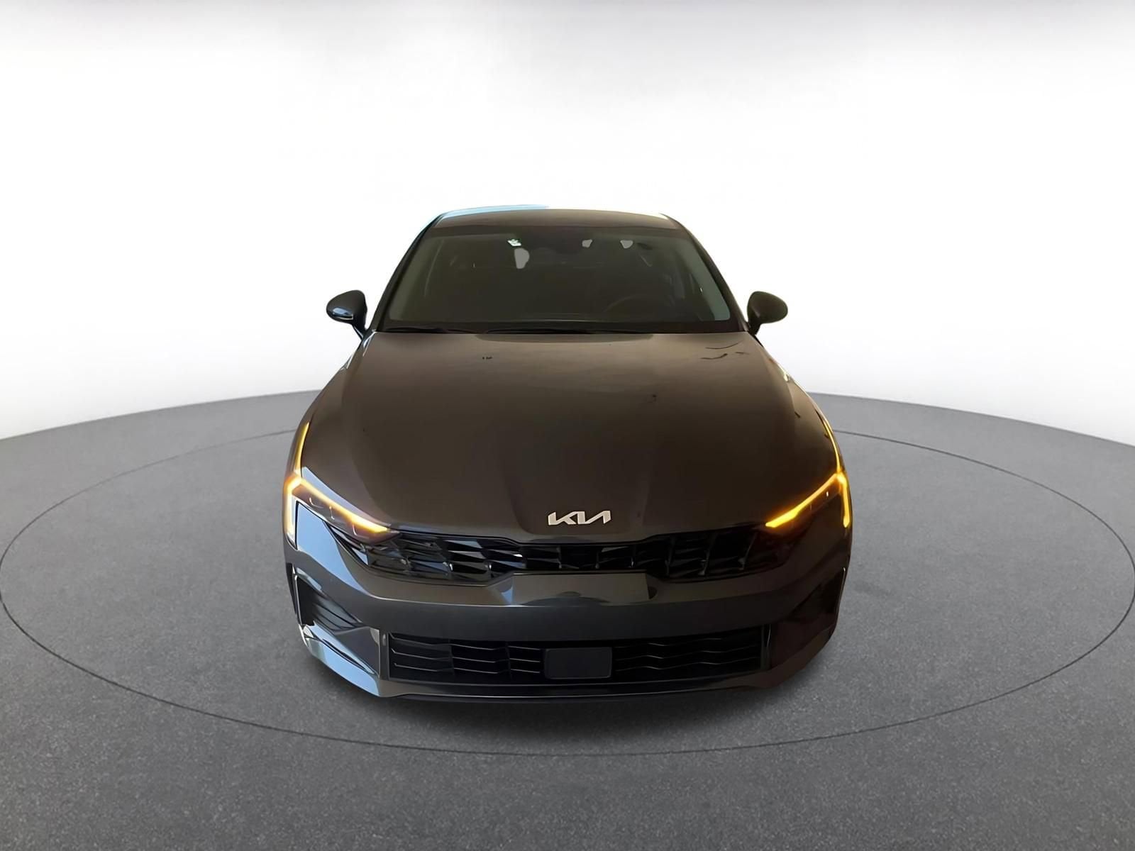 Thumbnail: 2025 Kia K5 - 4