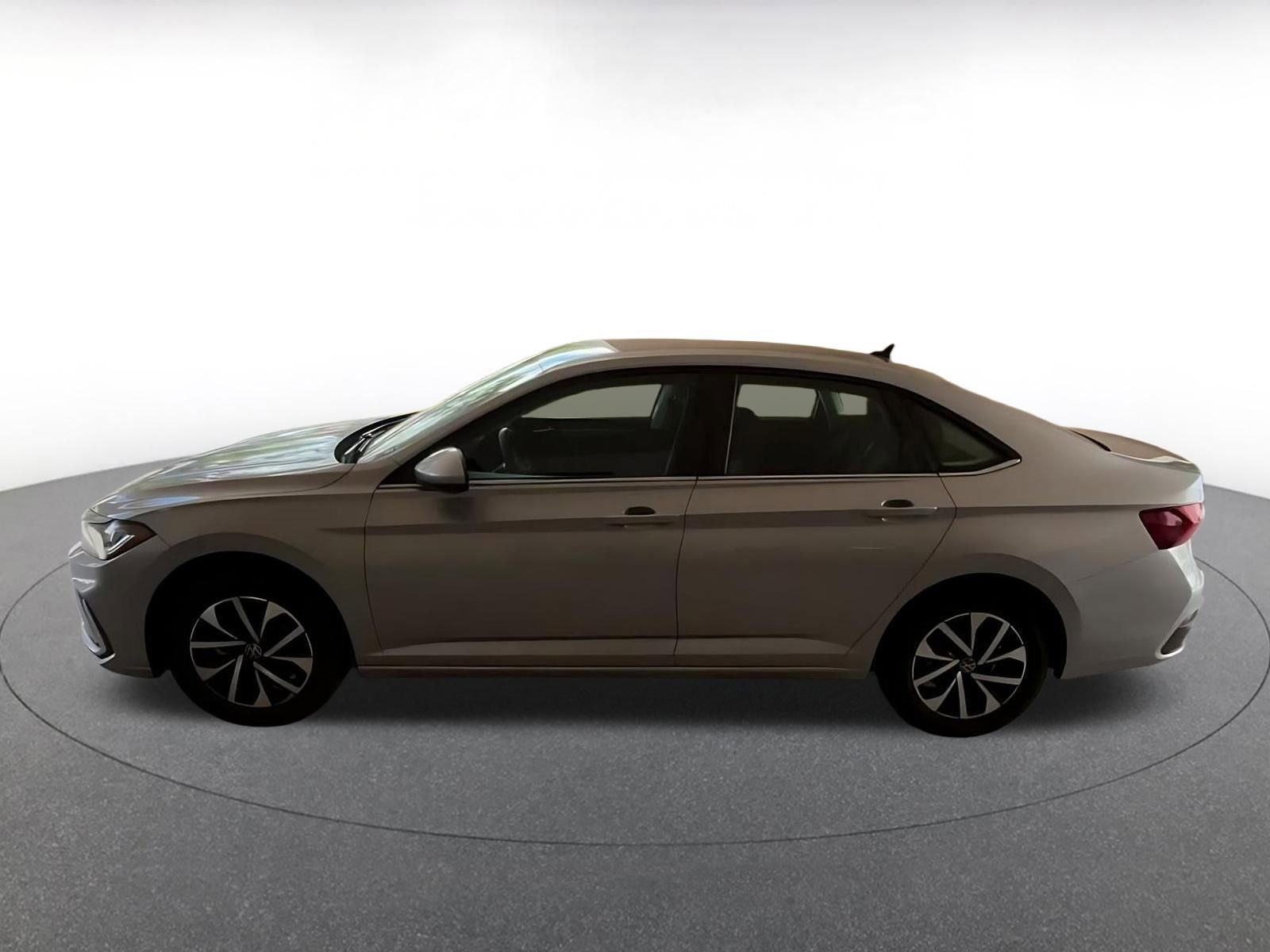 Thumbnail: 2025 Volkswagen Jetta - 9