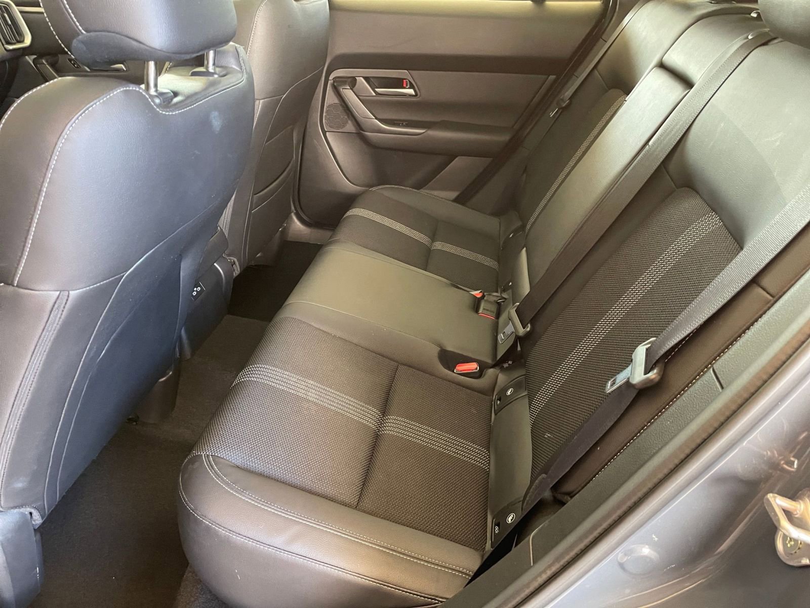 Thumbnail: 2025 Mazda CX-50 - 25