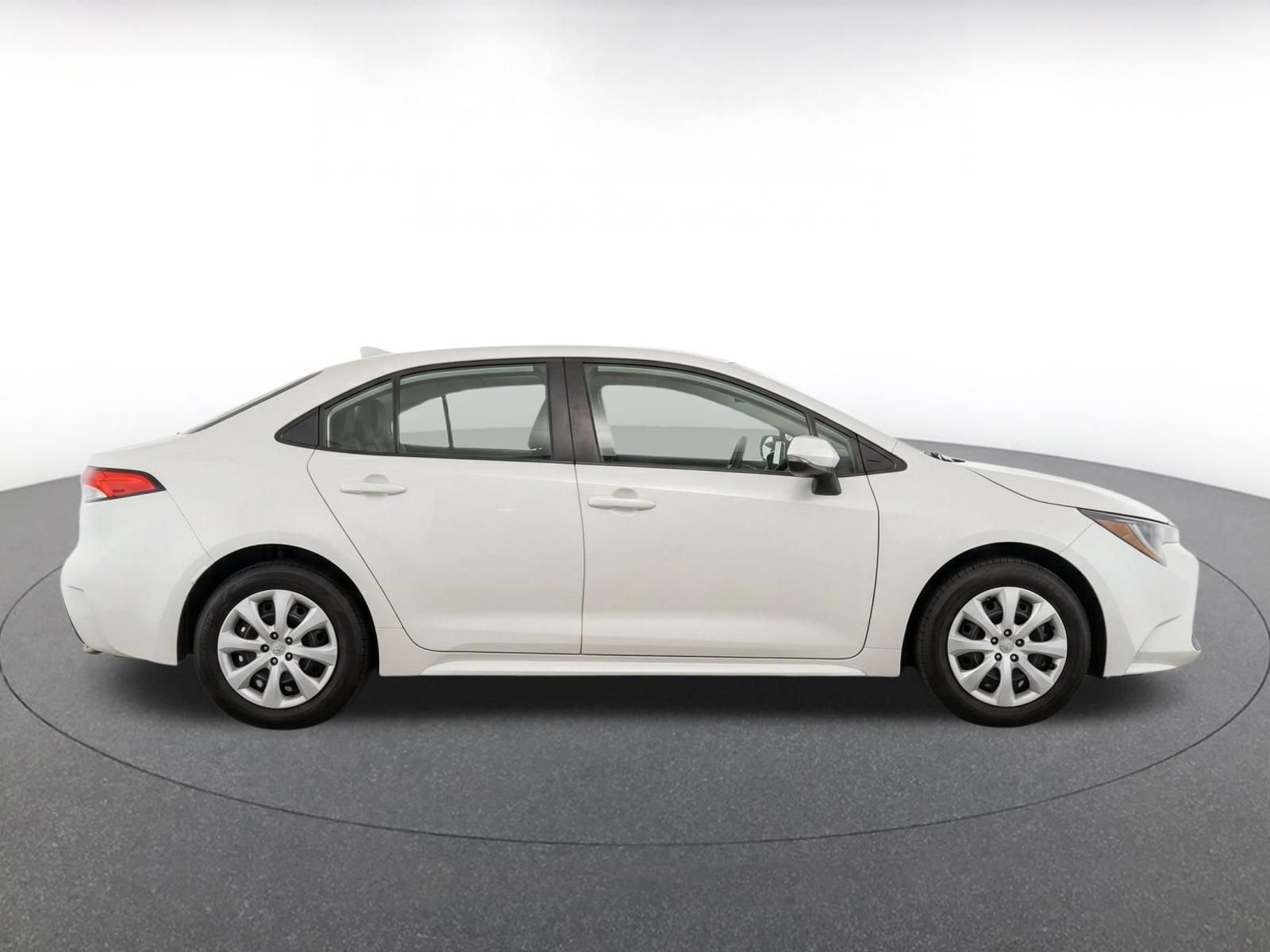 Thumbnail: 2025 Toyota Corolla - 10