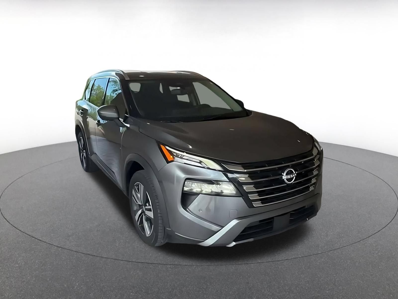 Thumbnail: 2026 Nissan Rogue - 3