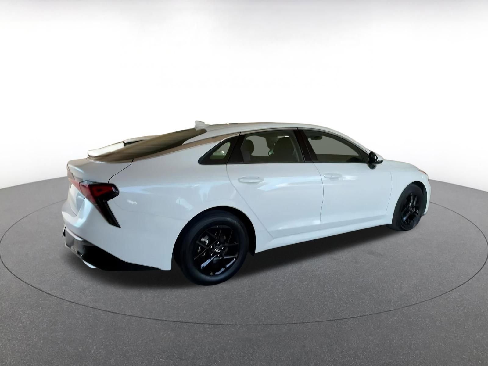 Thumbnail: 2025 Kia K5 - 15