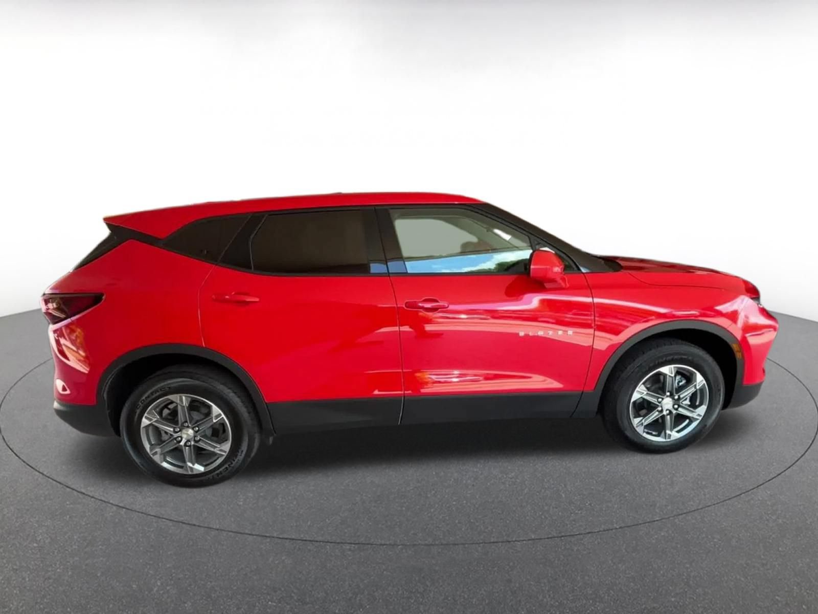 Thumbnail: 2025 Chevrolet Blazer - 16