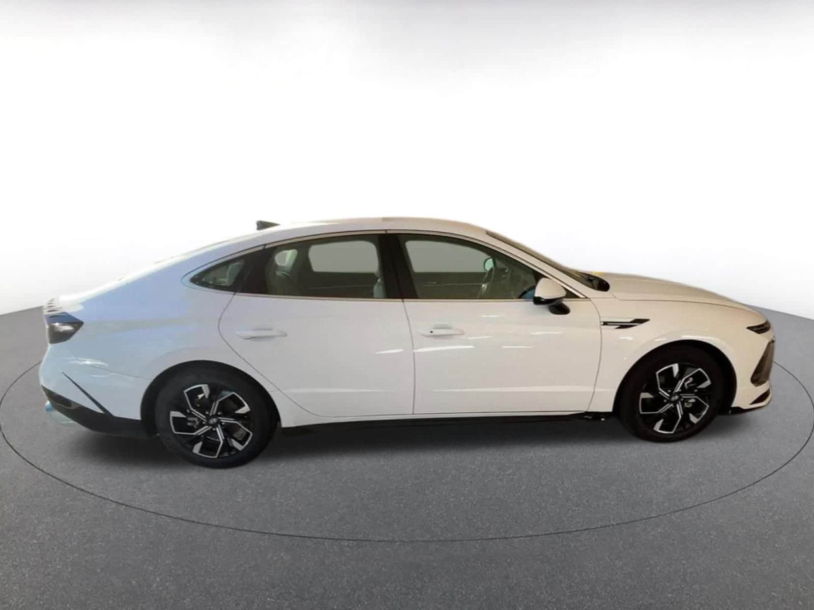 Thumbnail: 2025 Hyundai Sonata - 16