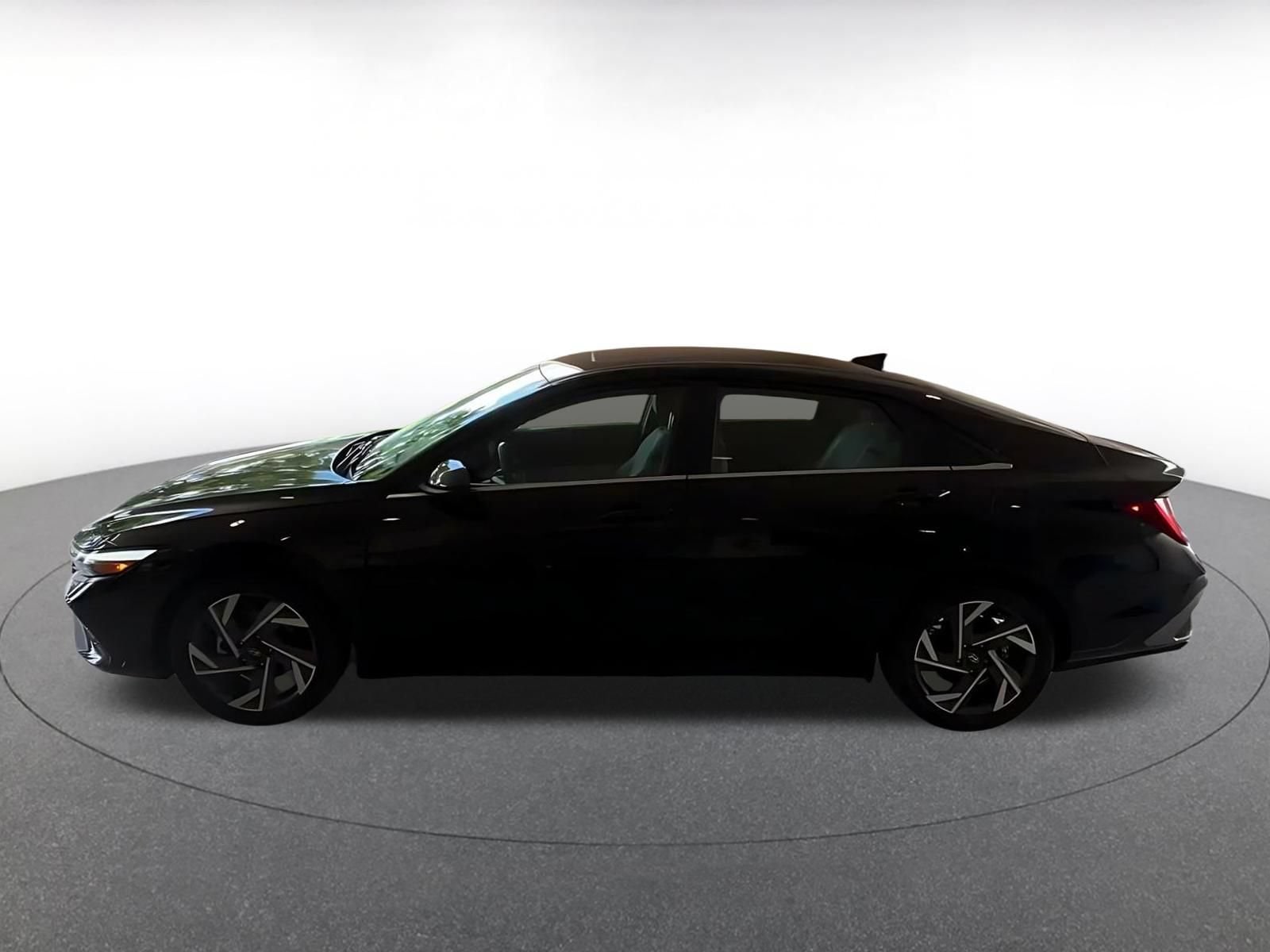 Thumbnail: 2025 Hyundai Elantra - 7