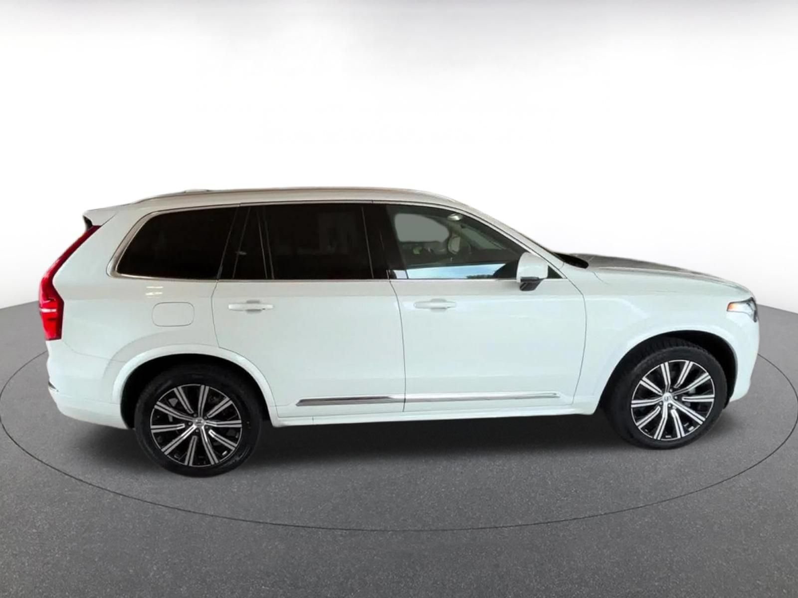 Thumbnail: 2025 Volvo XC90 - 16