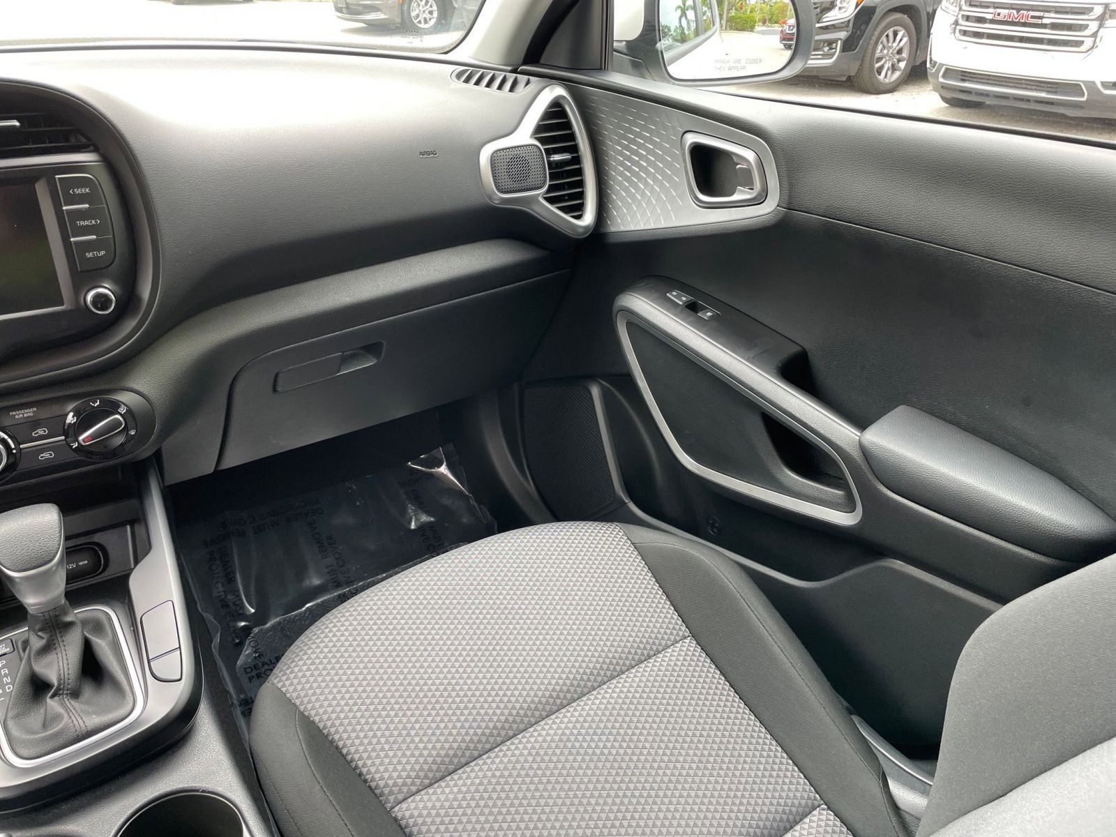 2024 Kia Soul LX 24