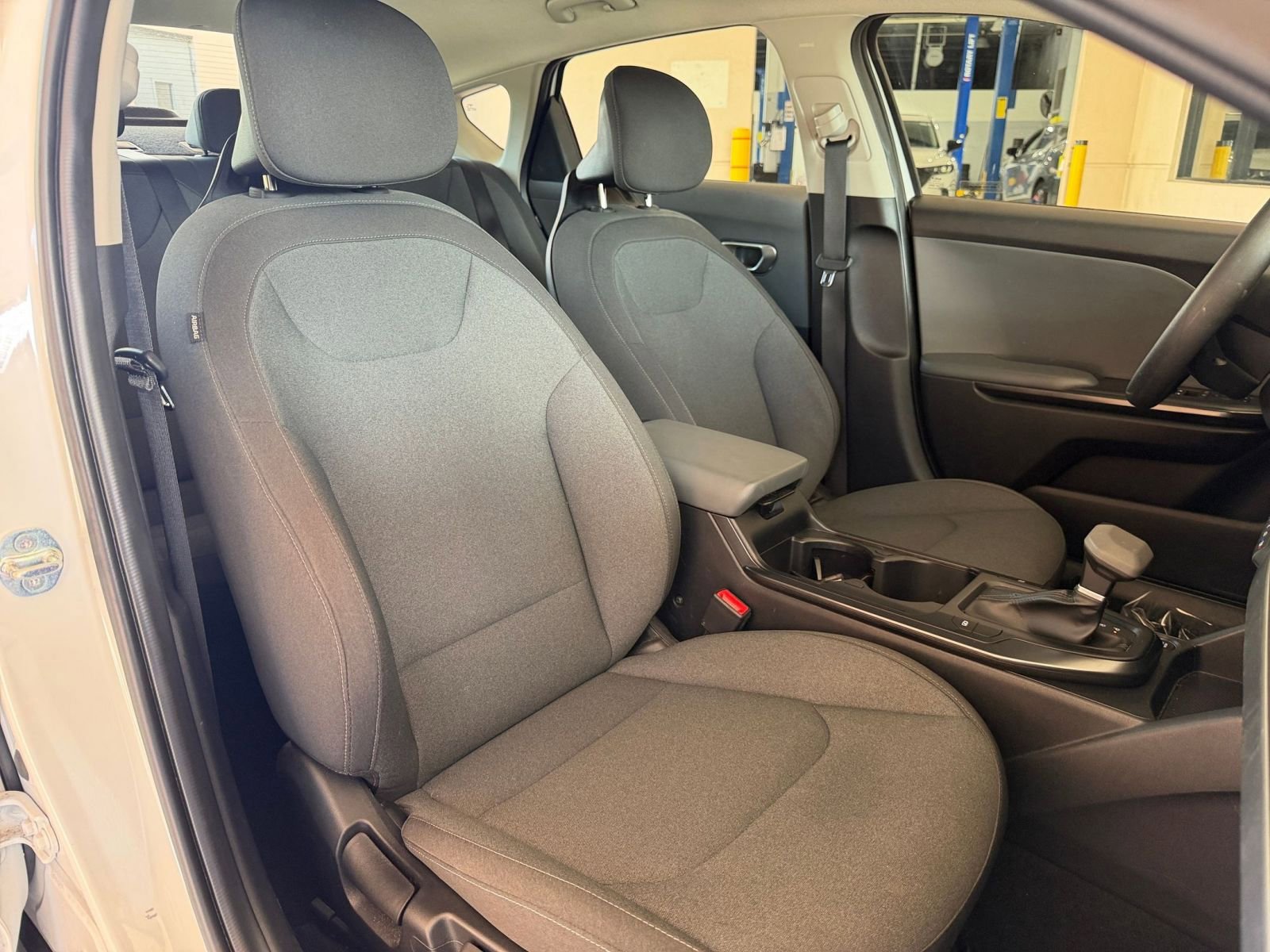 Thumbnail: 2025 Kia K4 - 32