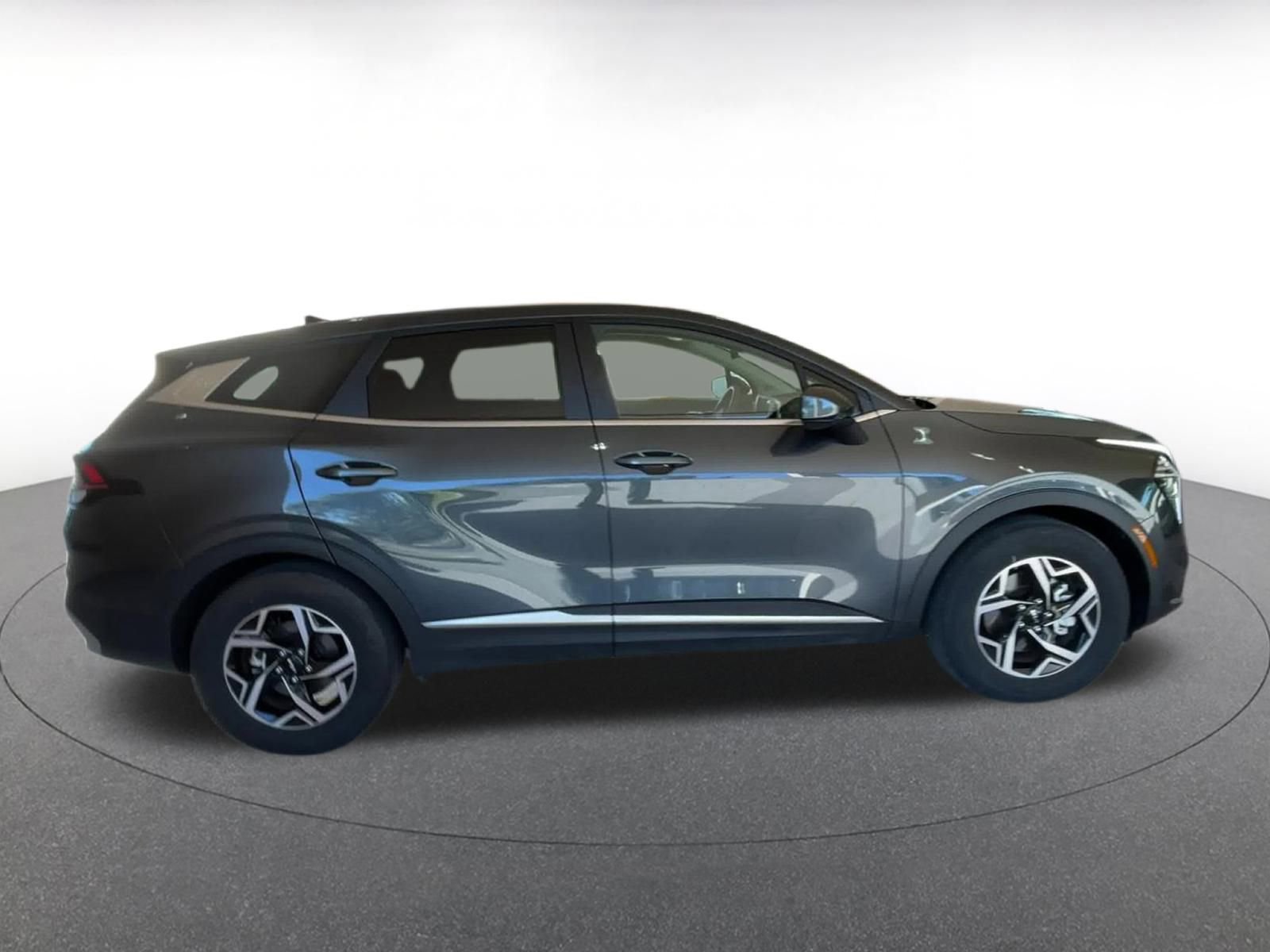 Thumbnail: 2025 Kia Sportage - 16