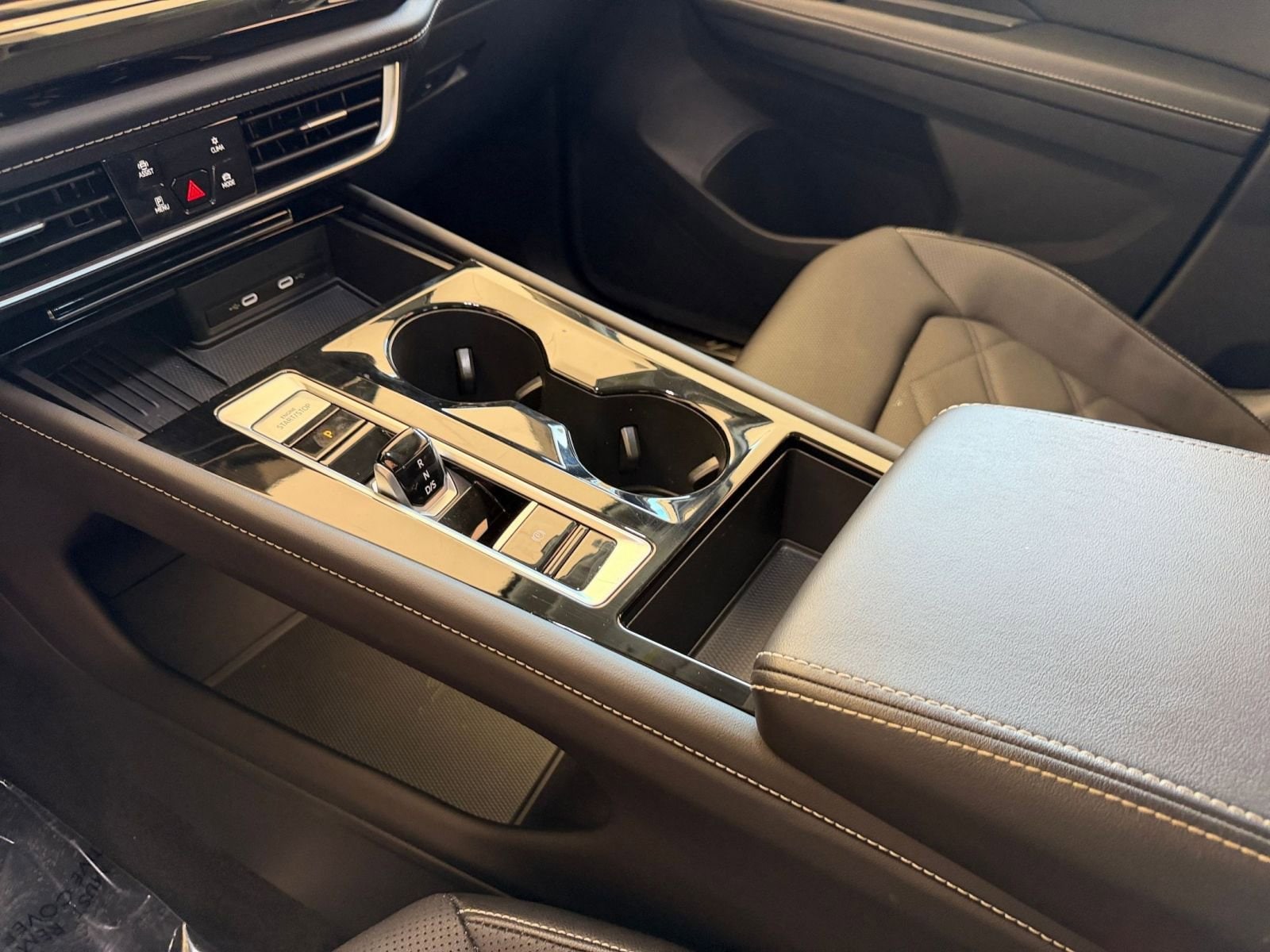 Thumbnail: 2025 Volkswagen Atlas - 35