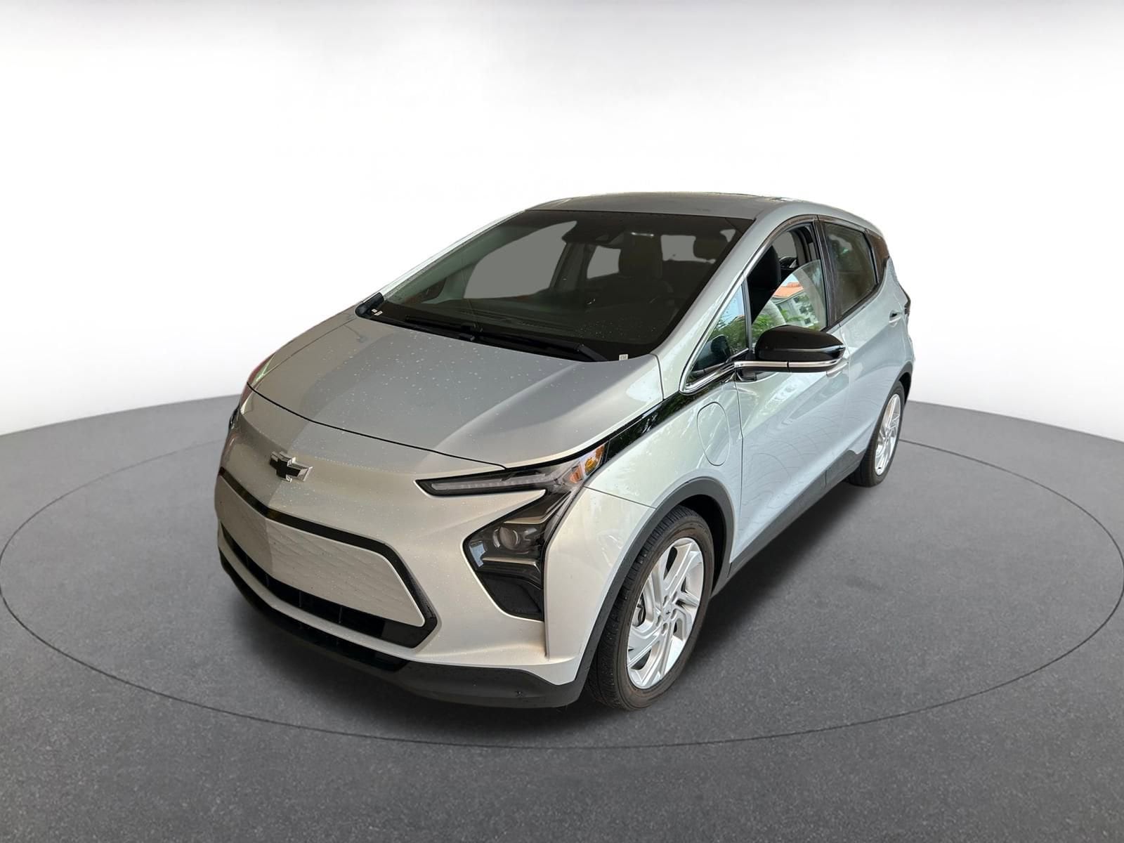 Thumbnail: 2023 Chevrolet Bolt EV - 3