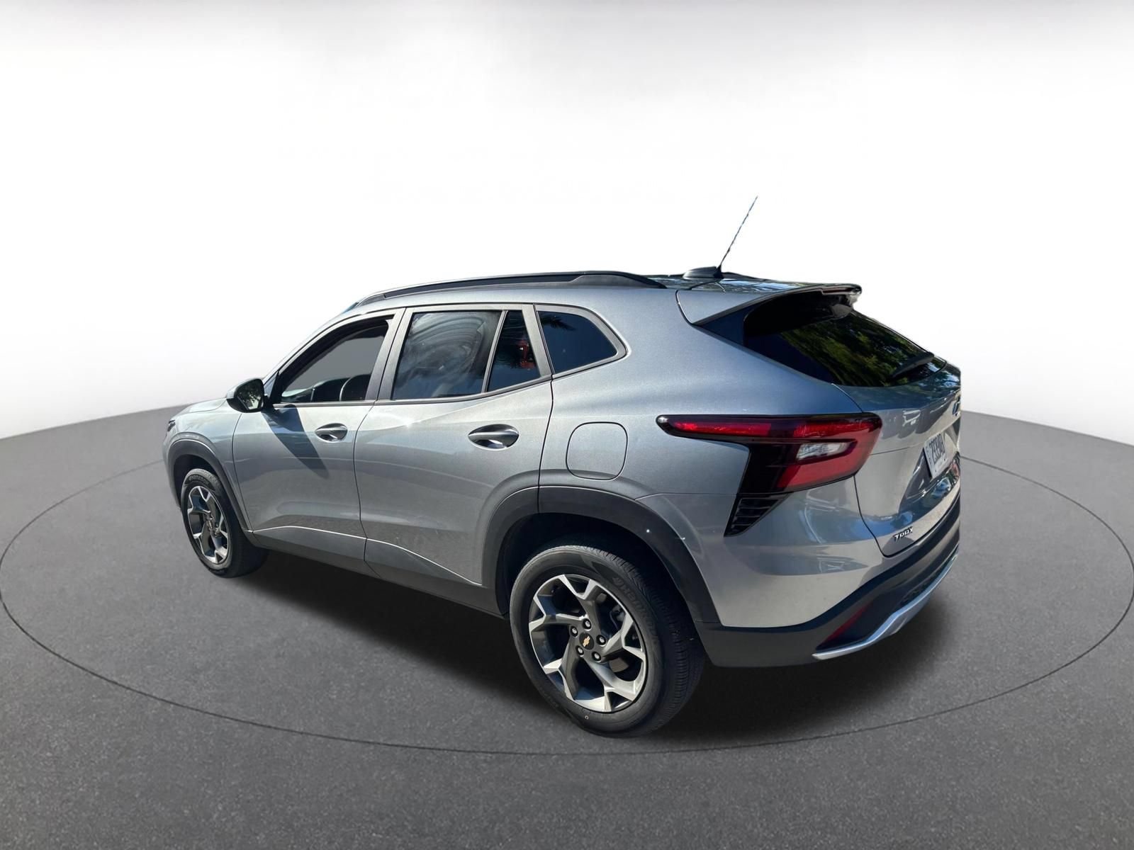 Thumbnail: 2025 Chevrolet Trax - 14
