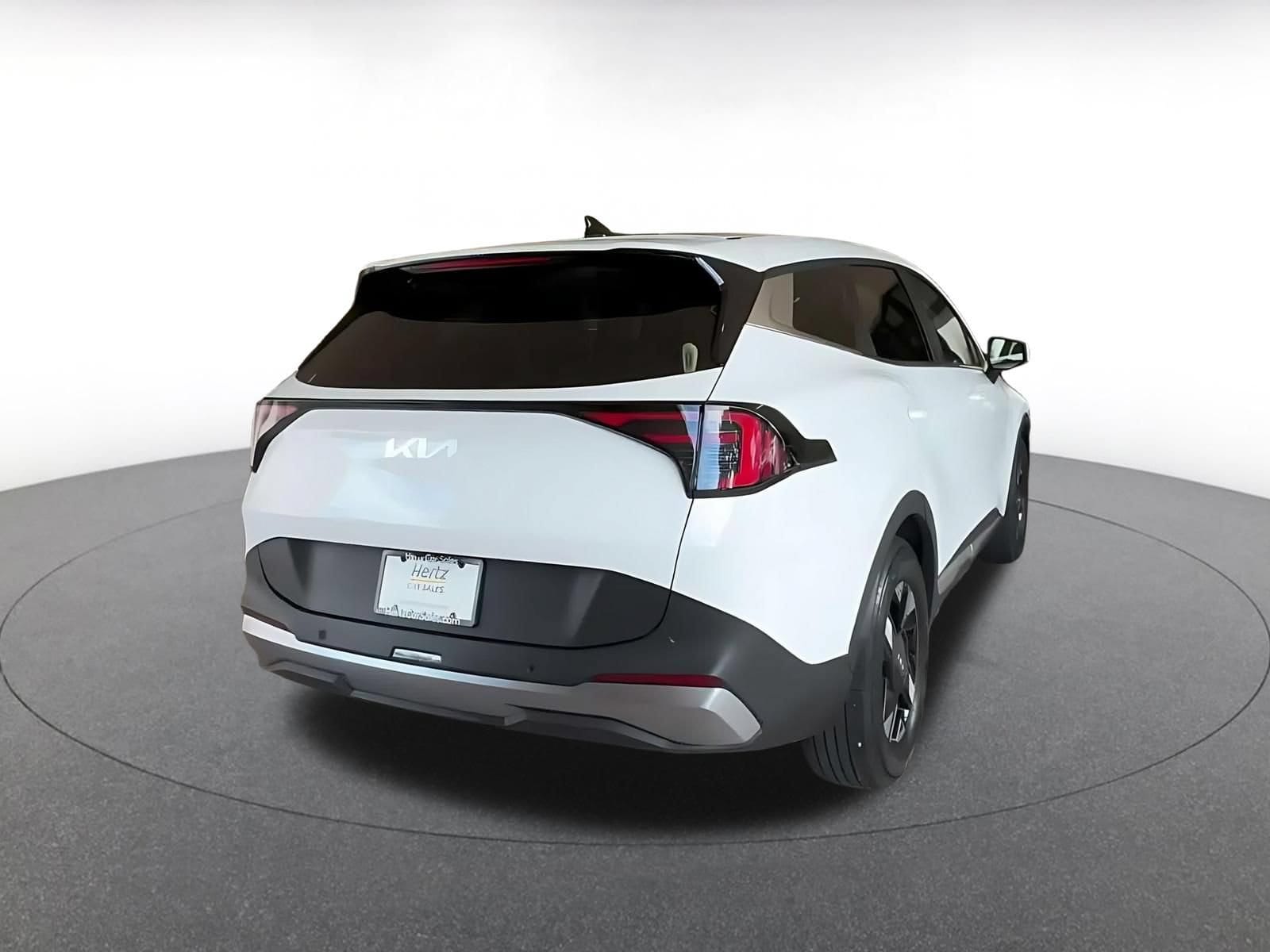 Thumbnail: 2026 Kia Sportage - 14