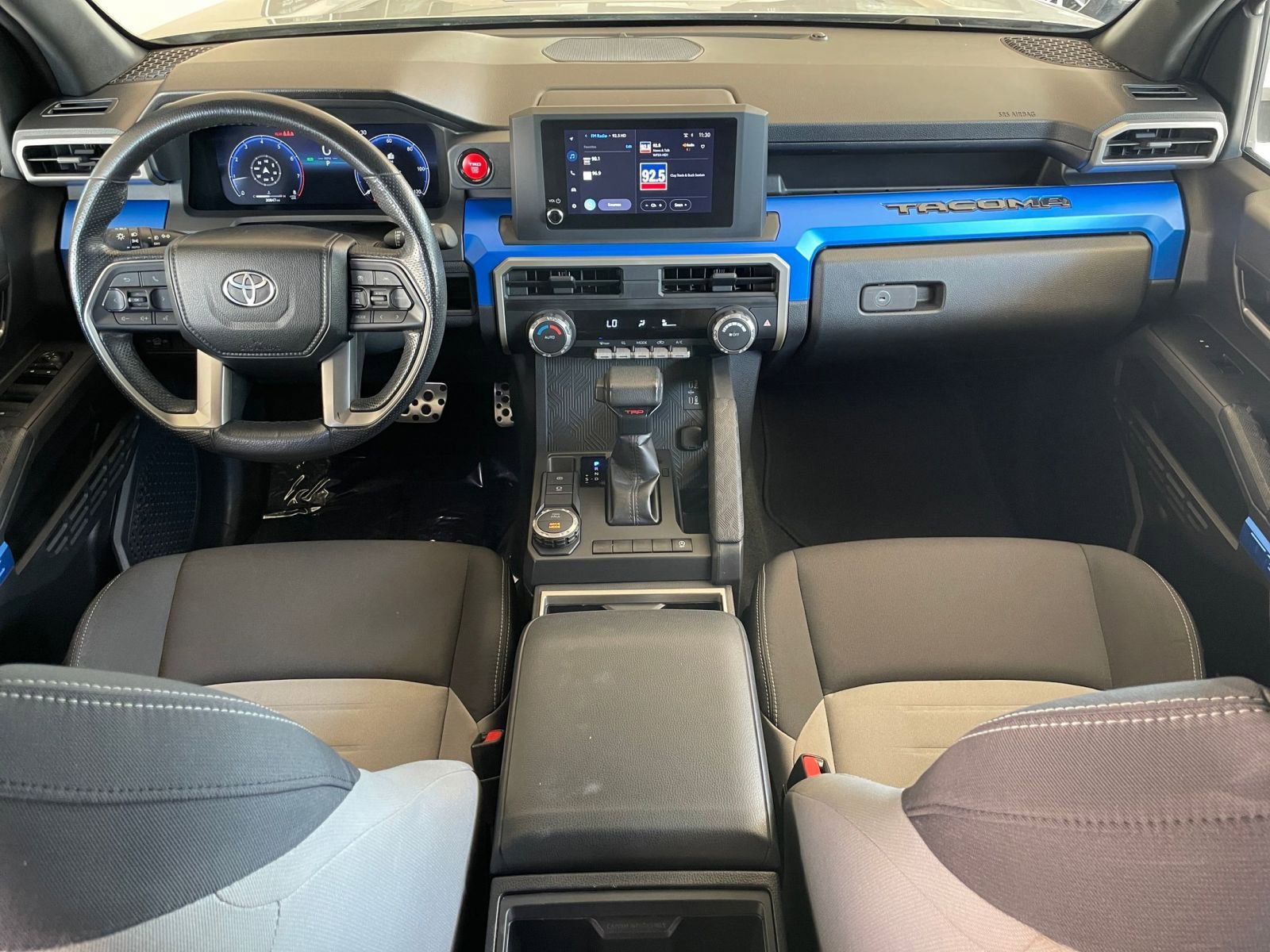 Thumbnail: 2024 Toyota Tacoma - 31