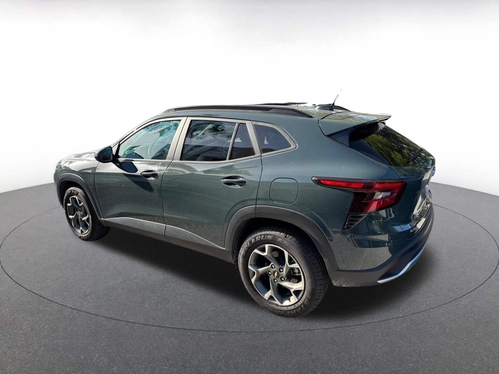 Thumbnail: 2025 Chevrolet Trax - 6