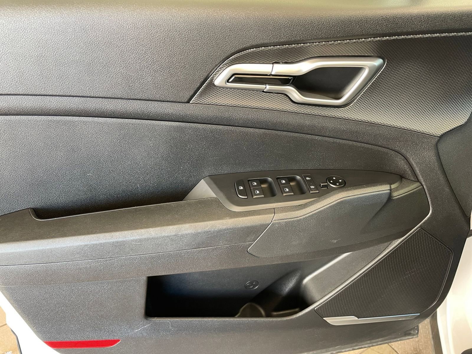 Thumbnail: 2025 Kia Sportage - 18