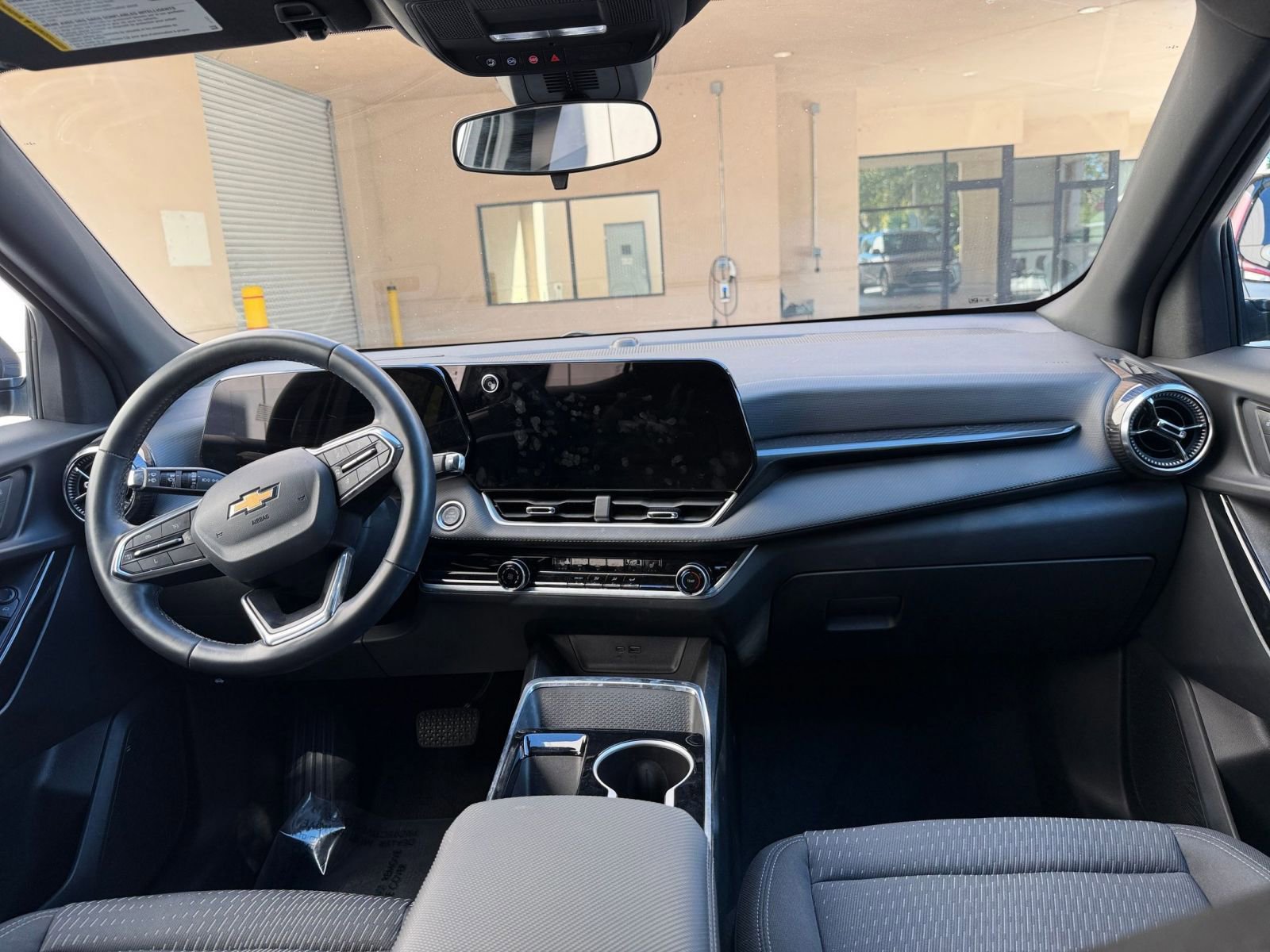 Thumbnail: 2025 Chevrolet Equinox - 27