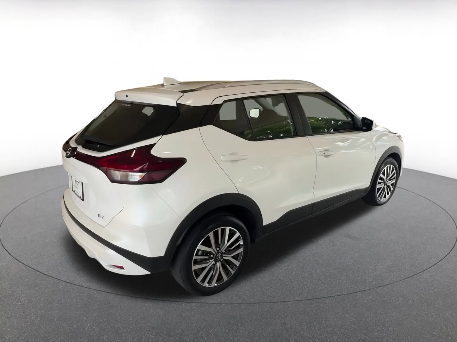 Thumbnail: 2024 Nissan Kicks - 14