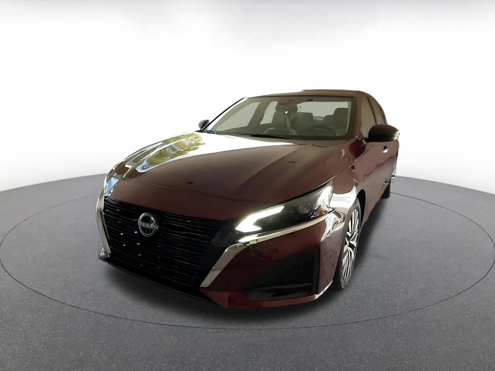 Thumbnail: 2025 Nissan Altima - 7