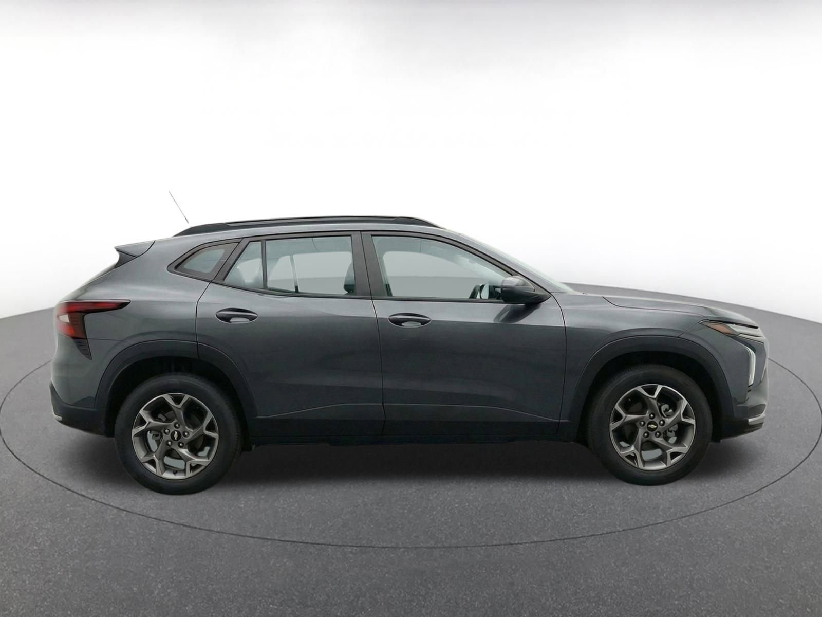 Thumbnail: 2025 Chevrolet Trax - 10