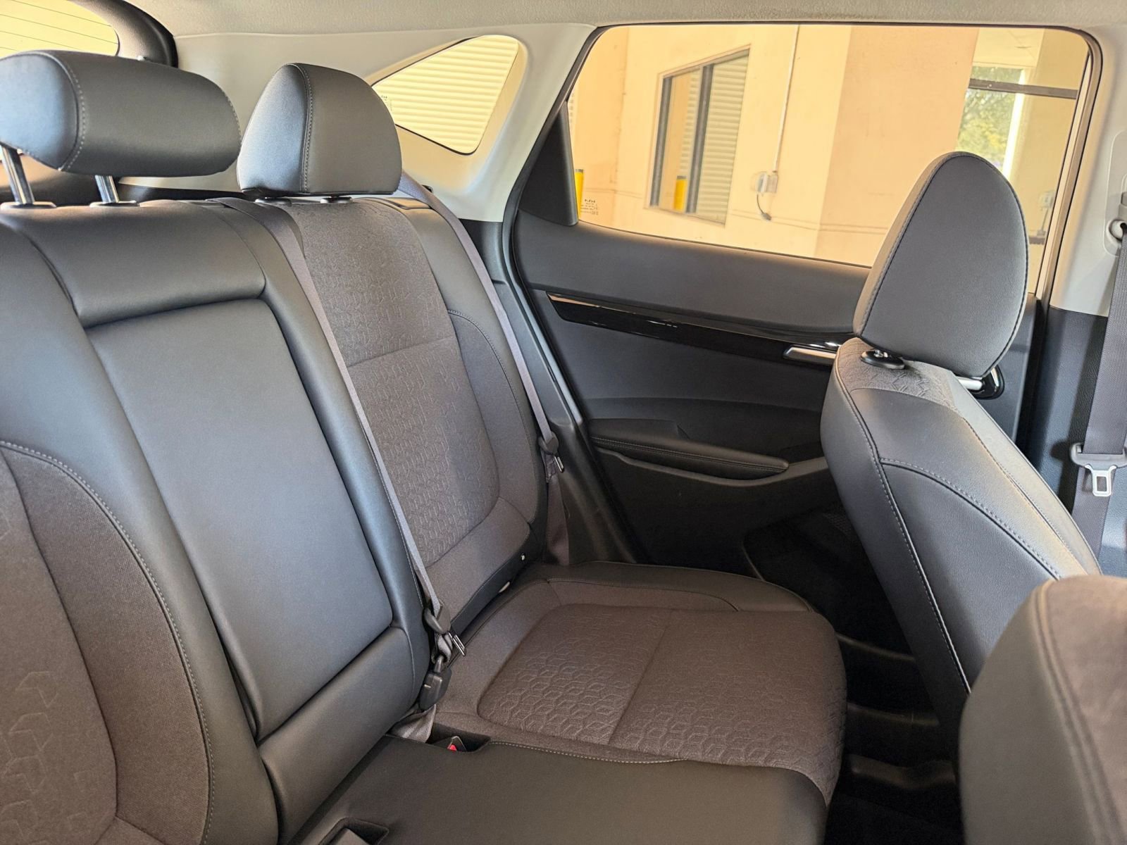 Thumbnail: 2025 Kia Seltos - 33