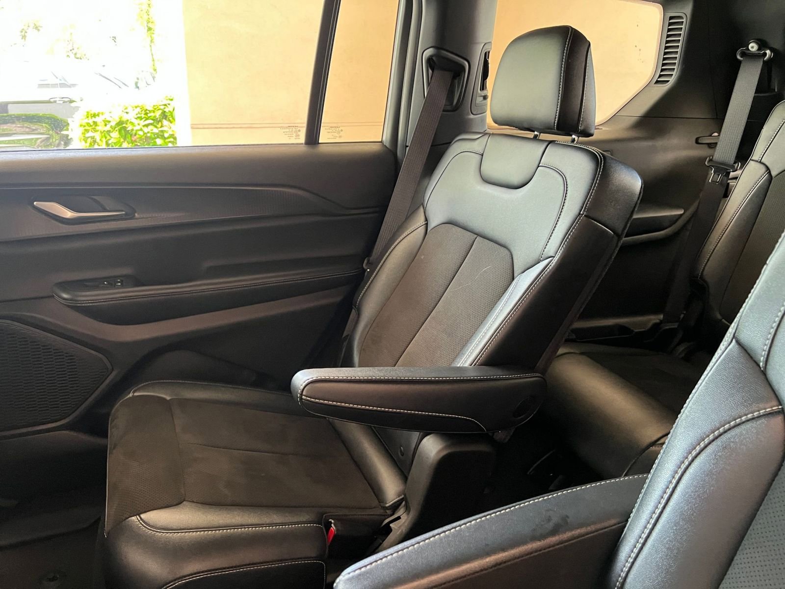 Thumbnail: 2023 Jeep Grand Cherokee - 33