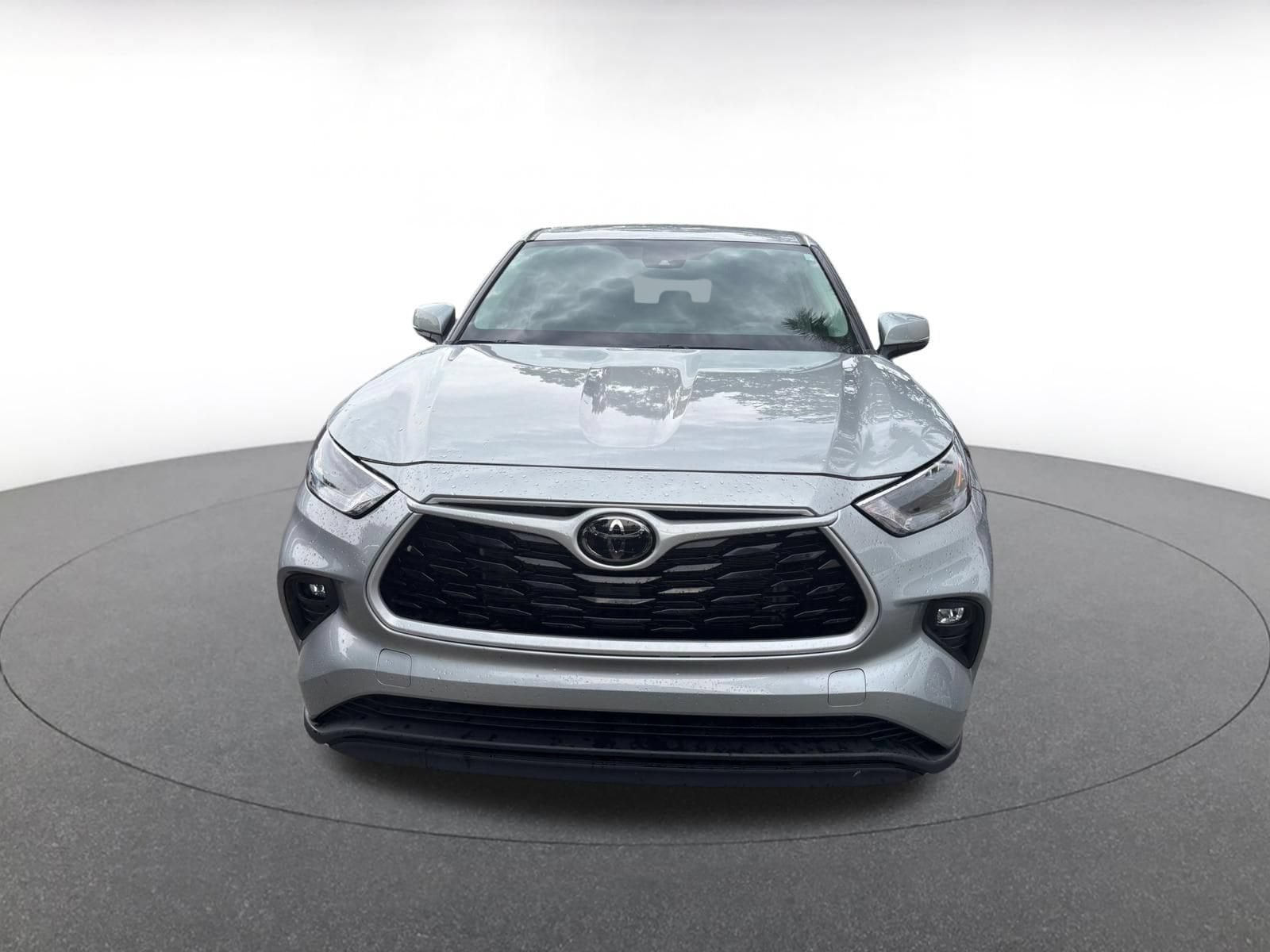 Thumbnail: 2025 Toyota Highlander - 7