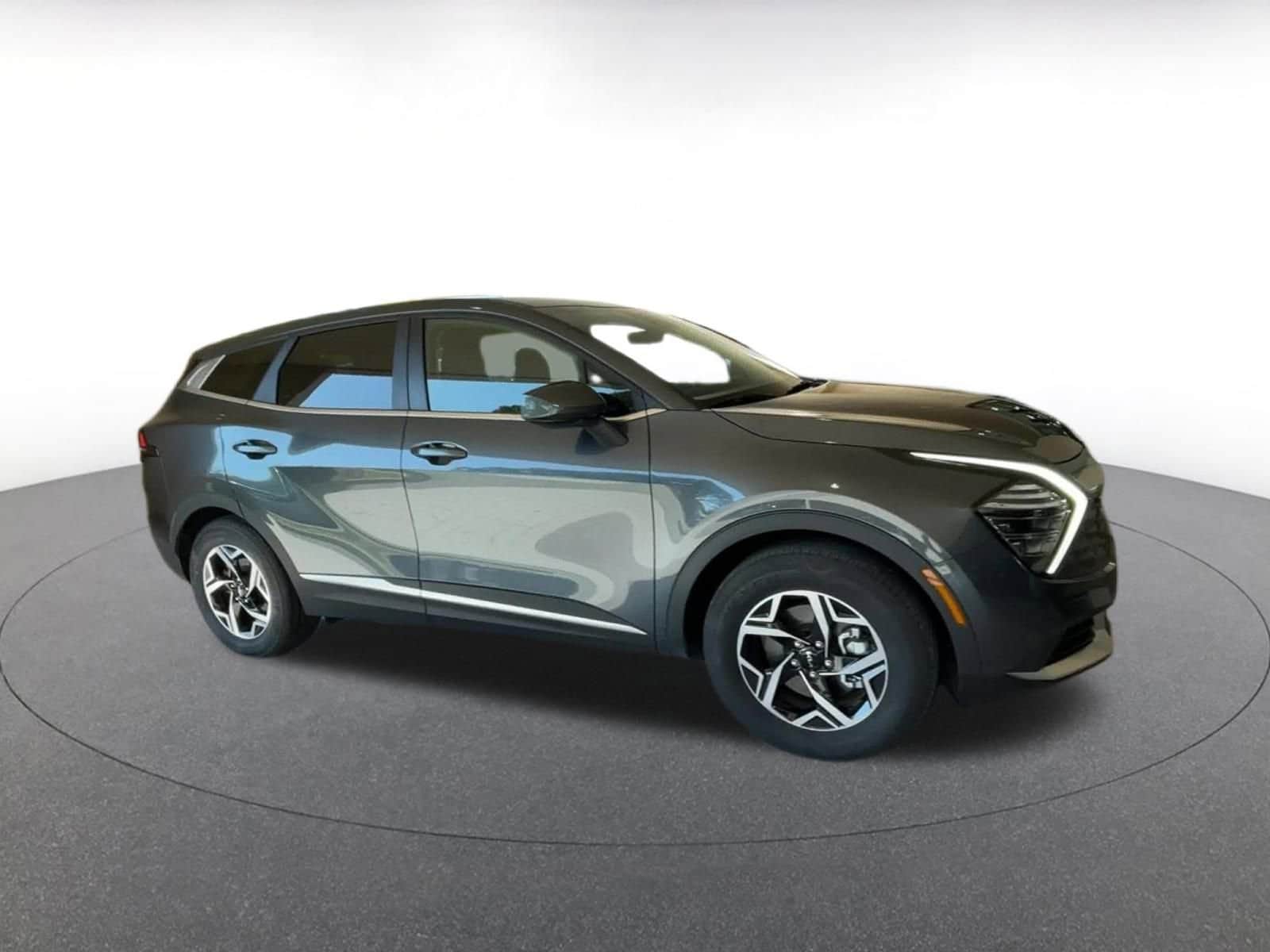 Thumbnail: 2025 Kia Sportage - 2