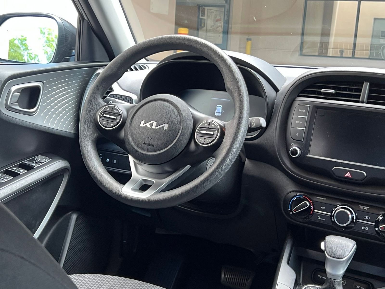 Thumbnail: 2024 Kia Soul - 29