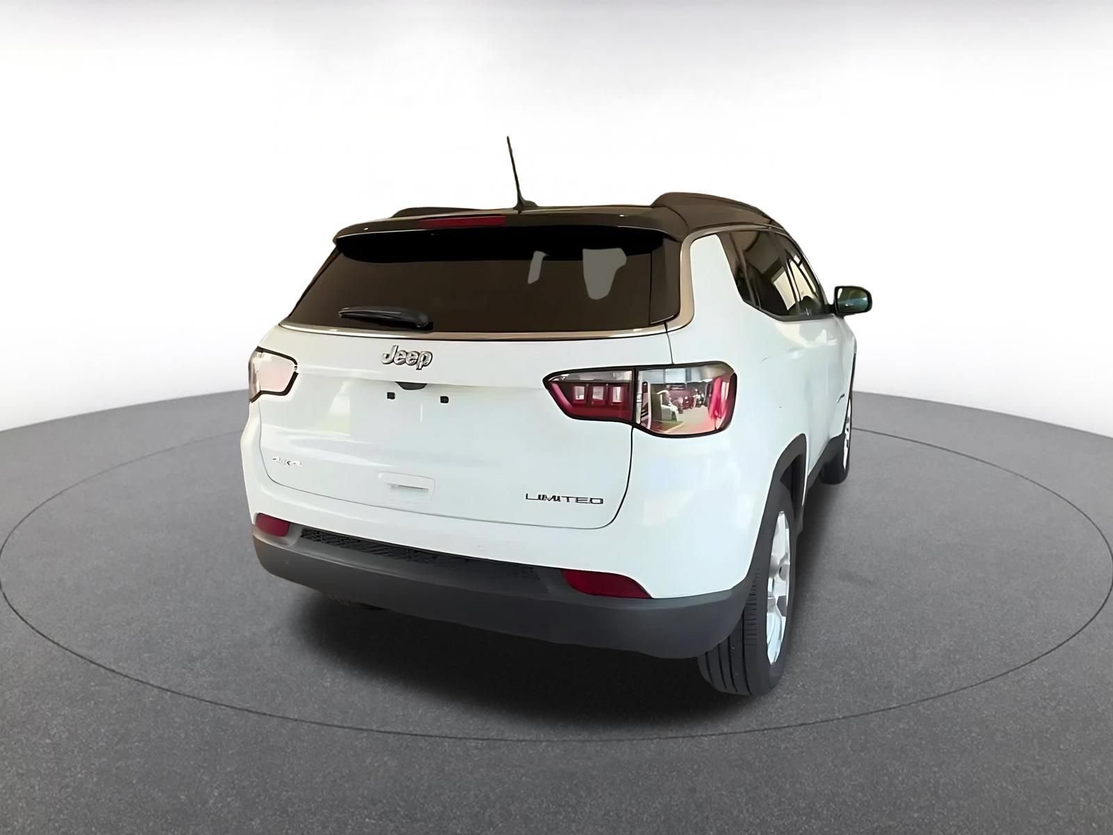 Thumbnail: 2025 Jeep Compass - 15