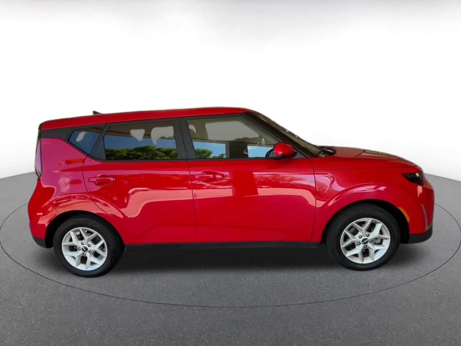 2025 Kia Soul LX - Photo 13