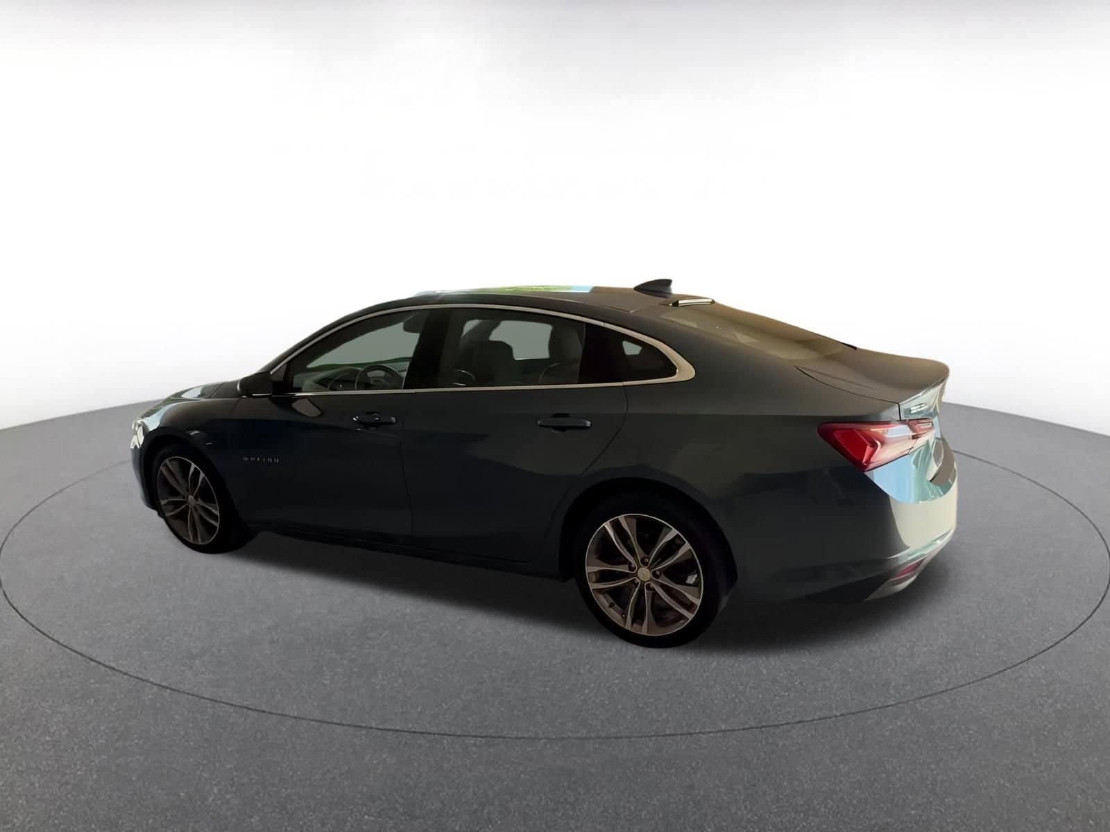 Thumbnail: 2024 Chevrolet Malibu - 10