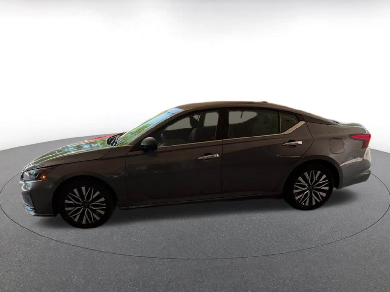 Thumbnail: 2025 Nissan Altima - 8