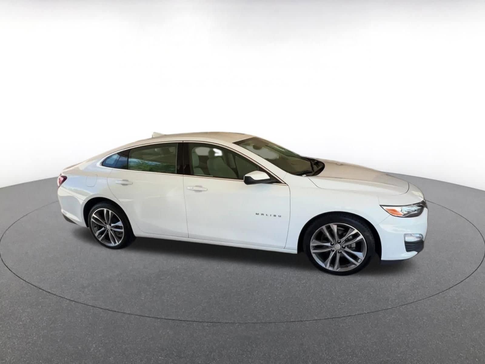 Thumbnail: 2024 Chevrolet Malibu - 2