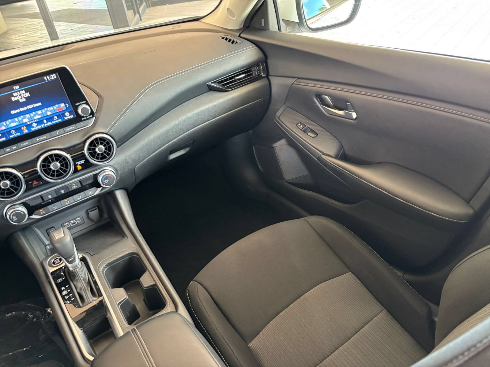 Thumbnail: 2025 Nissan Sentra - 32