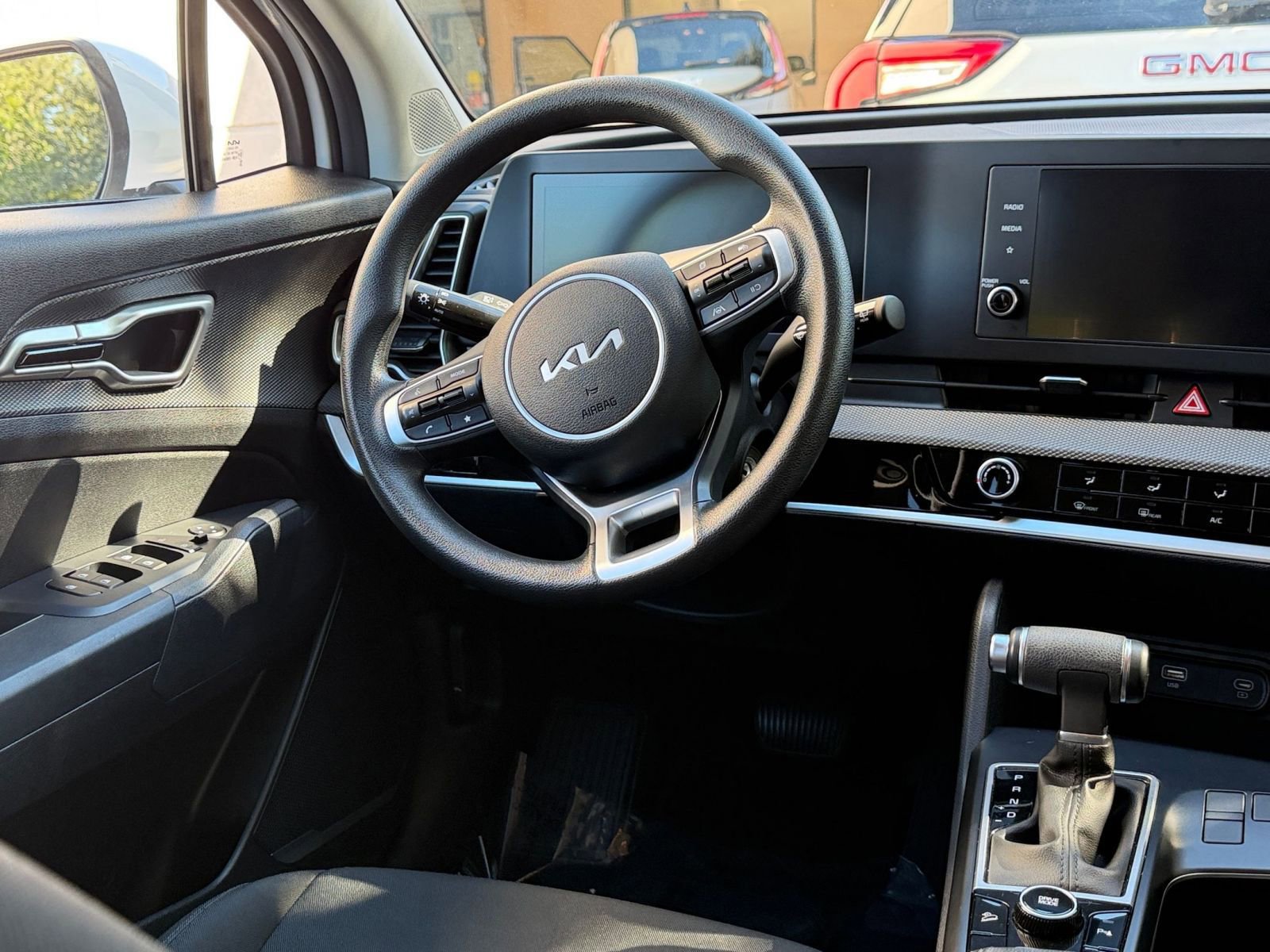 Thumbnail: 2025 Kia Sportage - 28