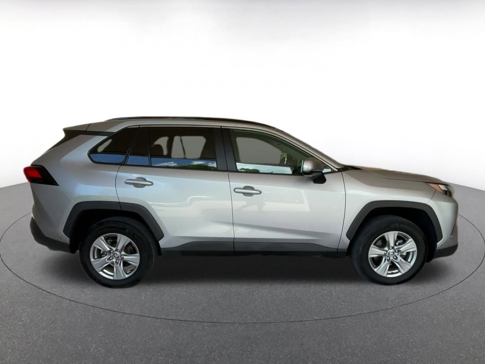 Thumbnail: 2024 Toyota RAV4 - 16