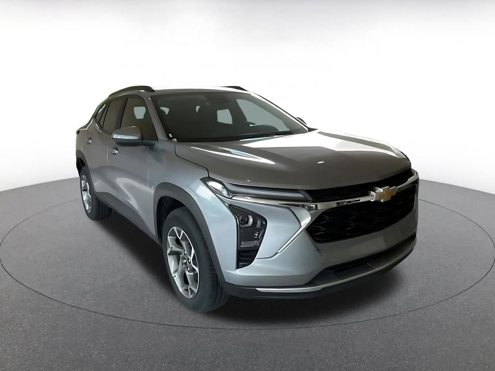 Thumbnail: 2025 Chevrolet Trax - 3