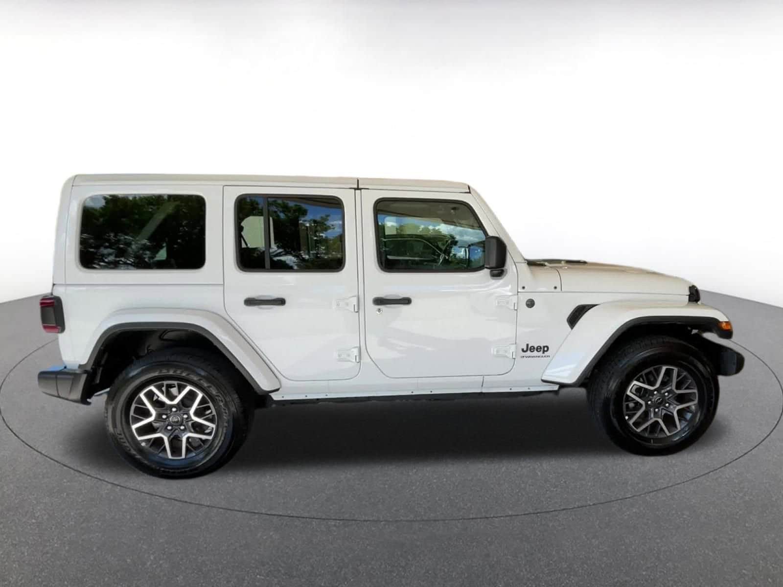Thumbnail: 2025 Jeep Wrangler - 16