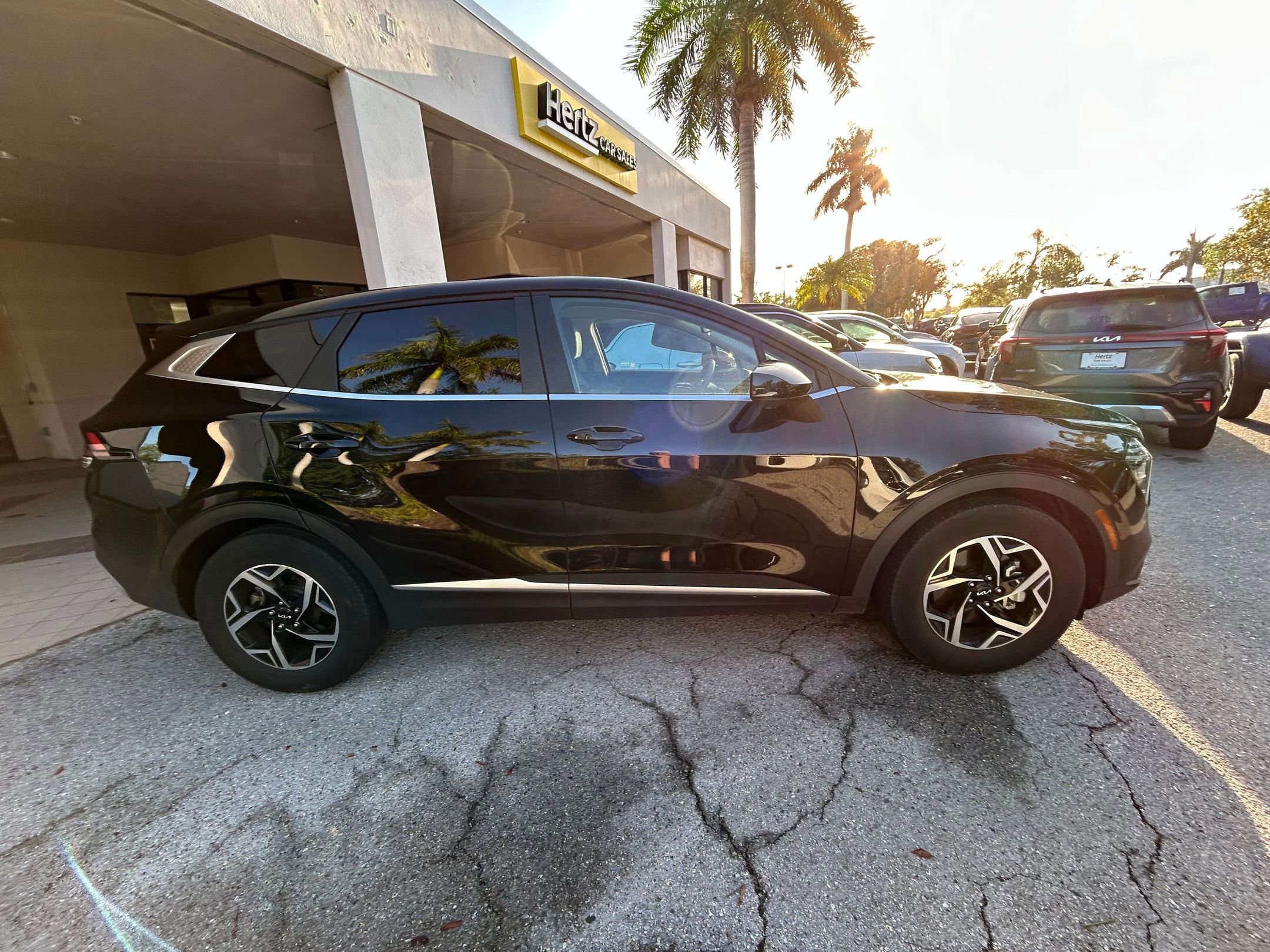 Thumbnail: 2025 Kia Sportage - 4