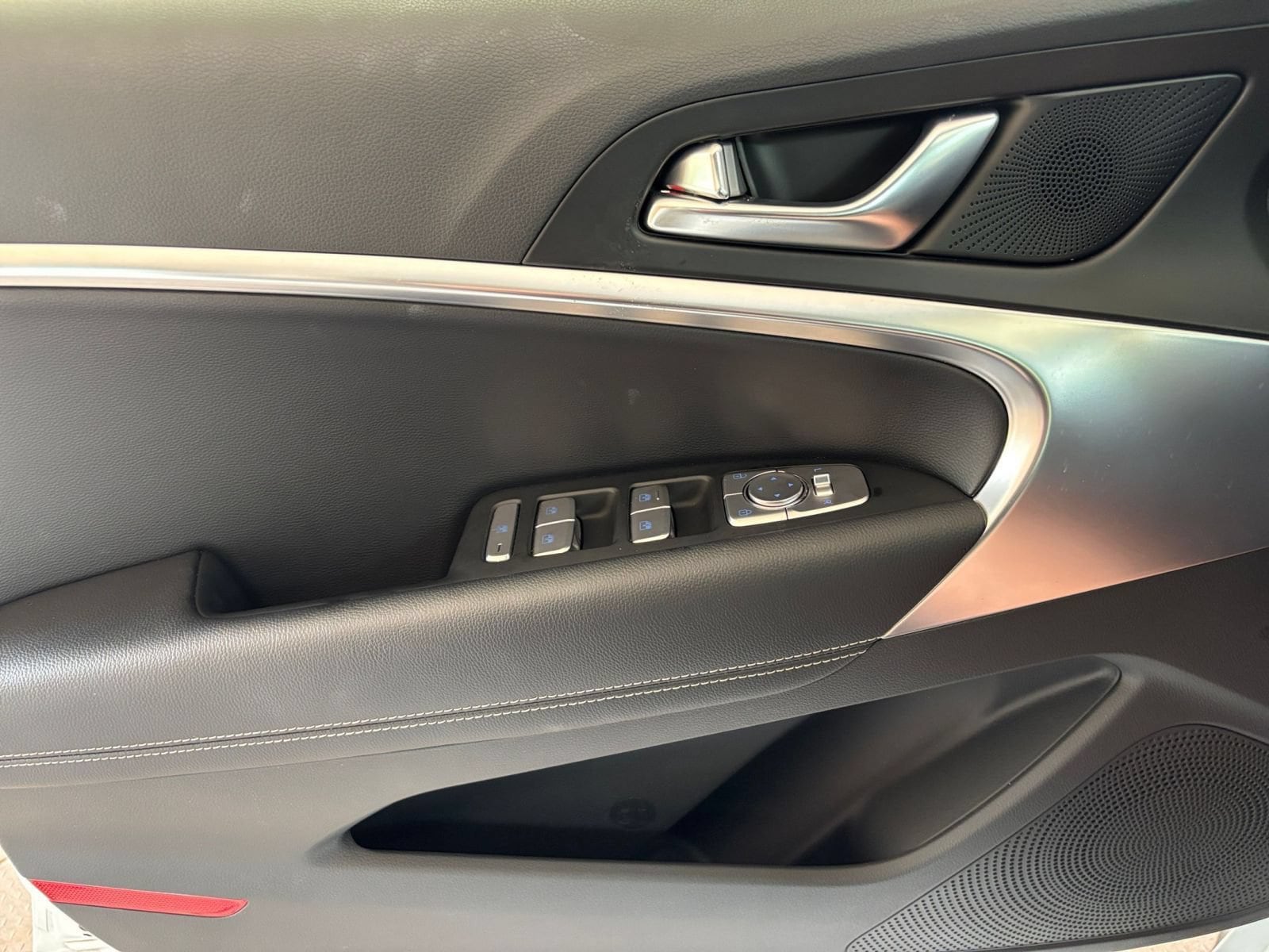 Thumbnail: 2026 Genesis G70 - 18