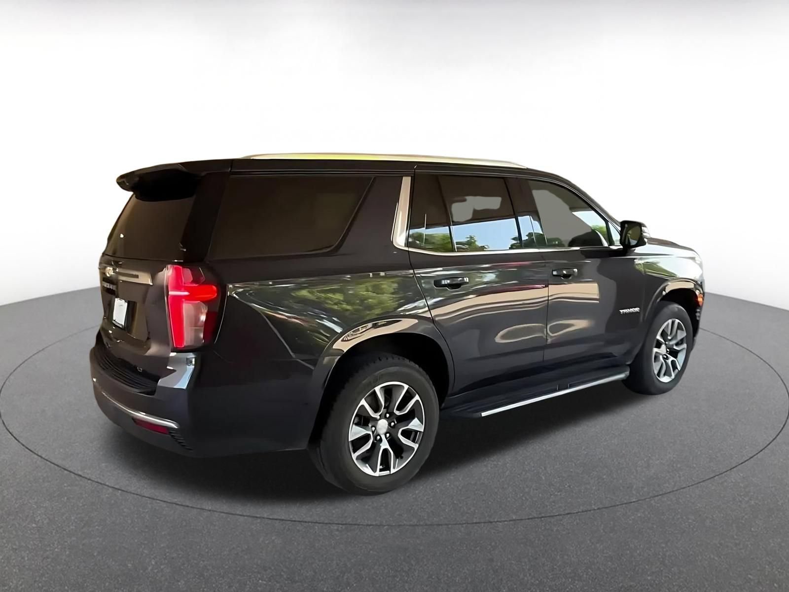 Thumbnail: 2024 Chevrolet Tahoe - 15