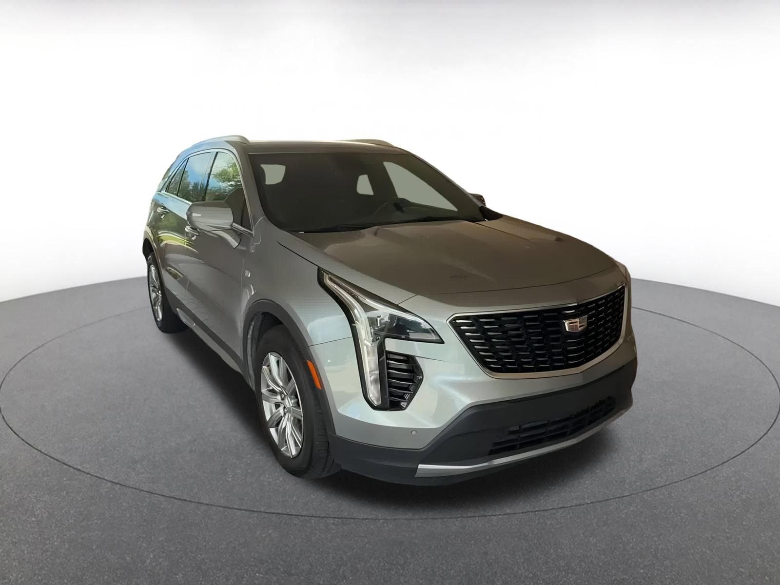 Thumbnail: 2023 Cadillac XT4 - 3