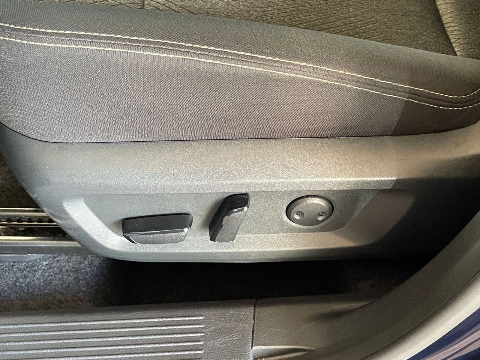 Thumbnail: 2025 Nissan Rogue - 22