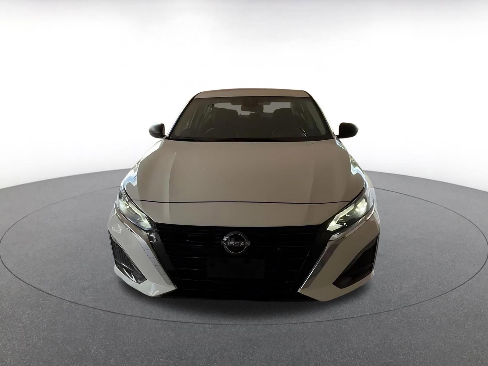 Thumbnail: 2025 Nissan Altima - 4
